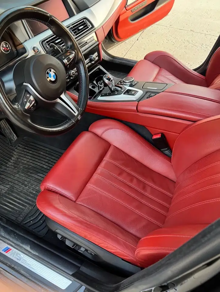 BMW M5 photo BMW M5