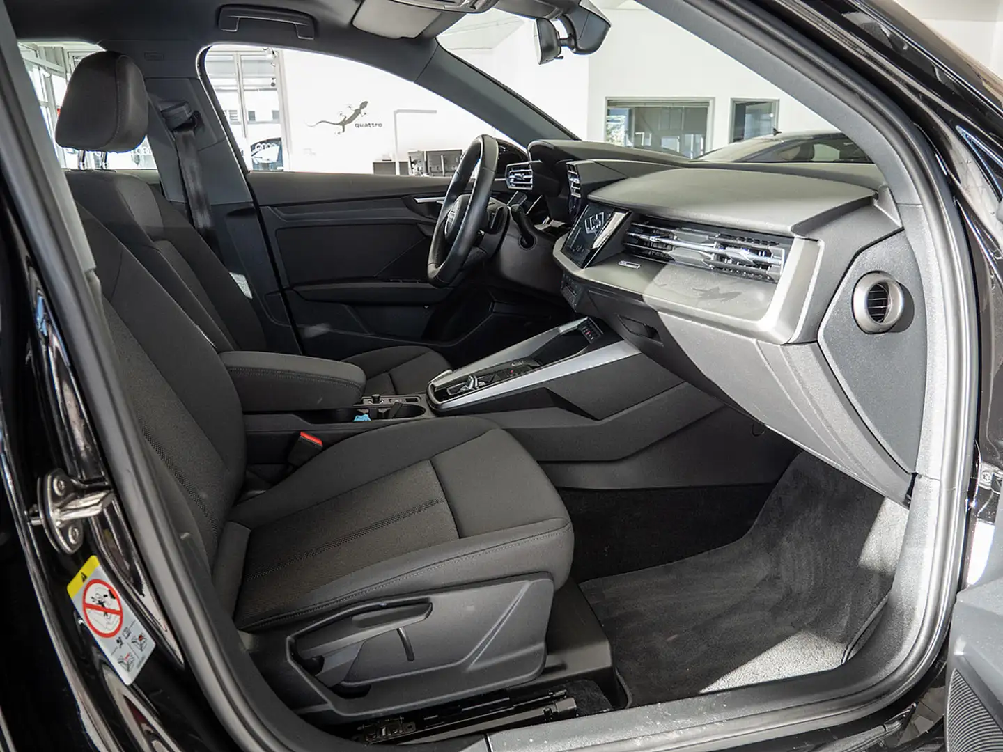 Audi A3 Sportback 35 TFSI S tronic NAVI ACC LED Schwarz - 2