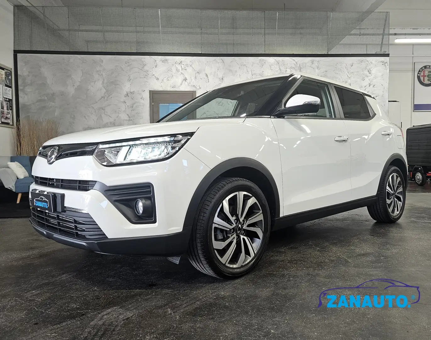SsangYong Tivoli 1.6 Exclusive 2wd Weiß - 1