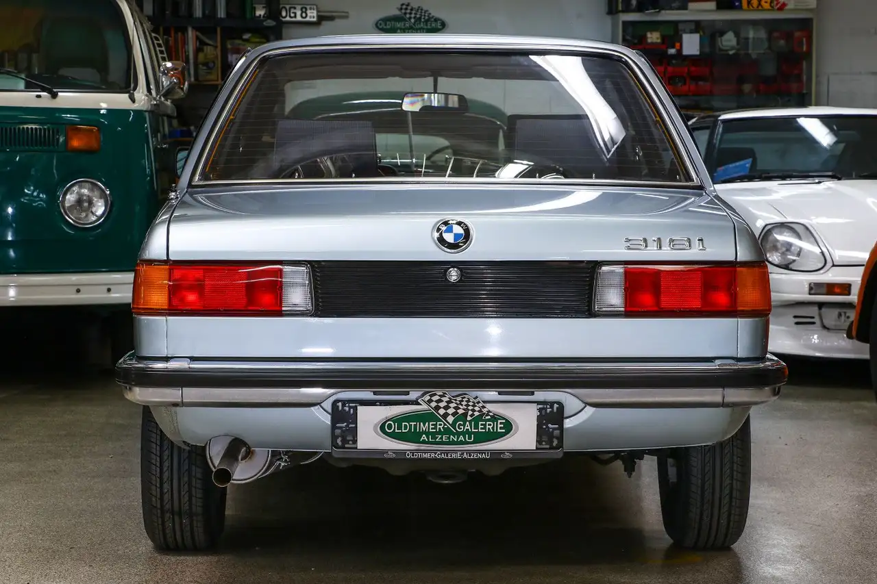 BMW 318 i, foto 6