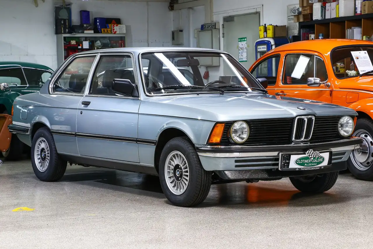 BMW 318 i, foto 3