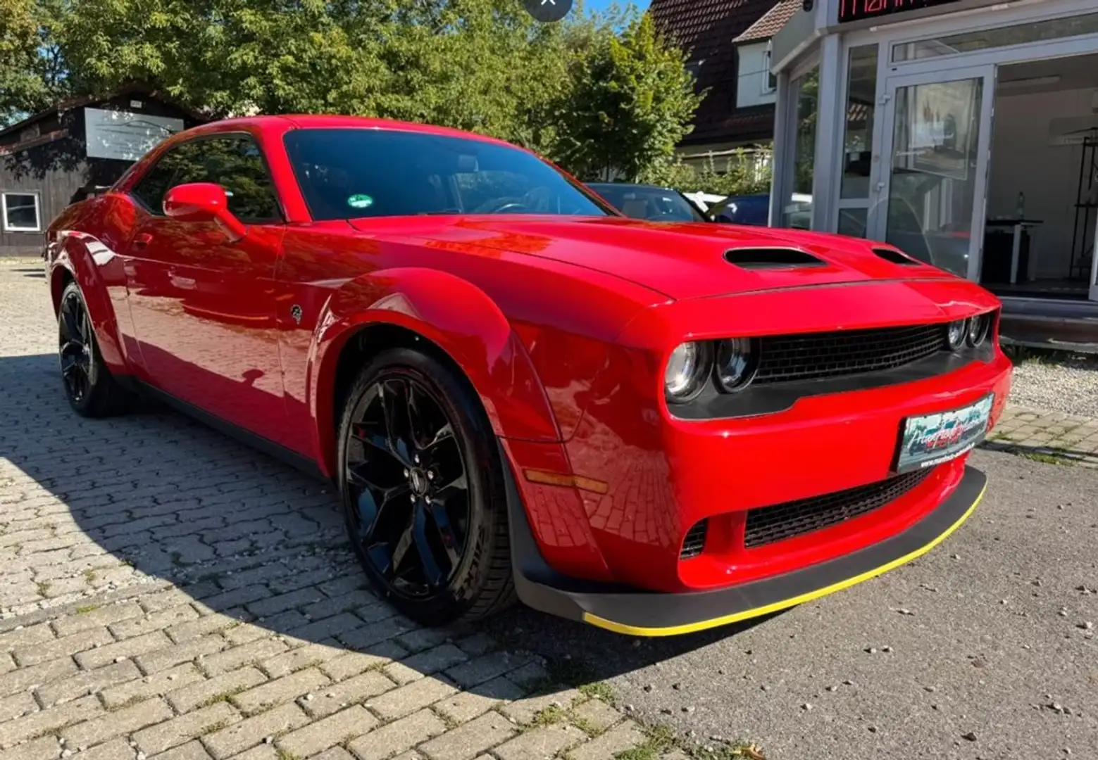 Dodge Challenger SXT RWD Rouge - 1