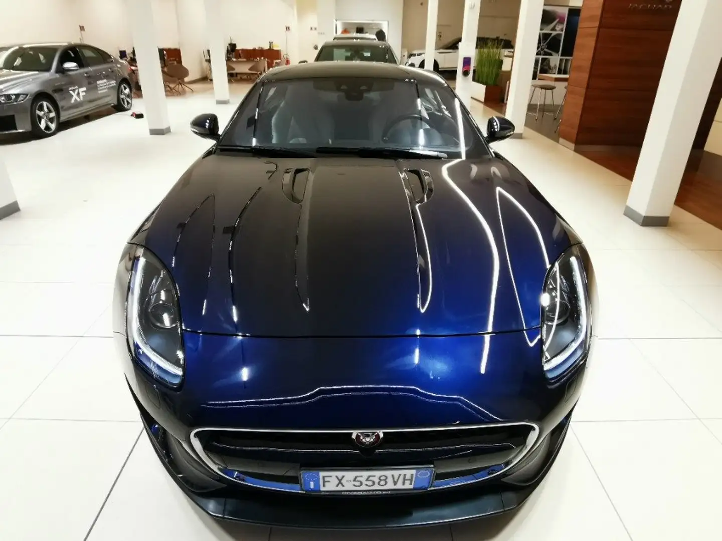 Jaguar F-Type 2.0 aut. Coupé Modrá - 2