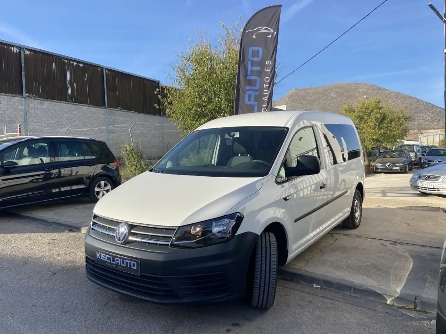 Volkswagen Caddy PRO Maxi 1.6TDI BMT Kombi 102 Blanc - 1