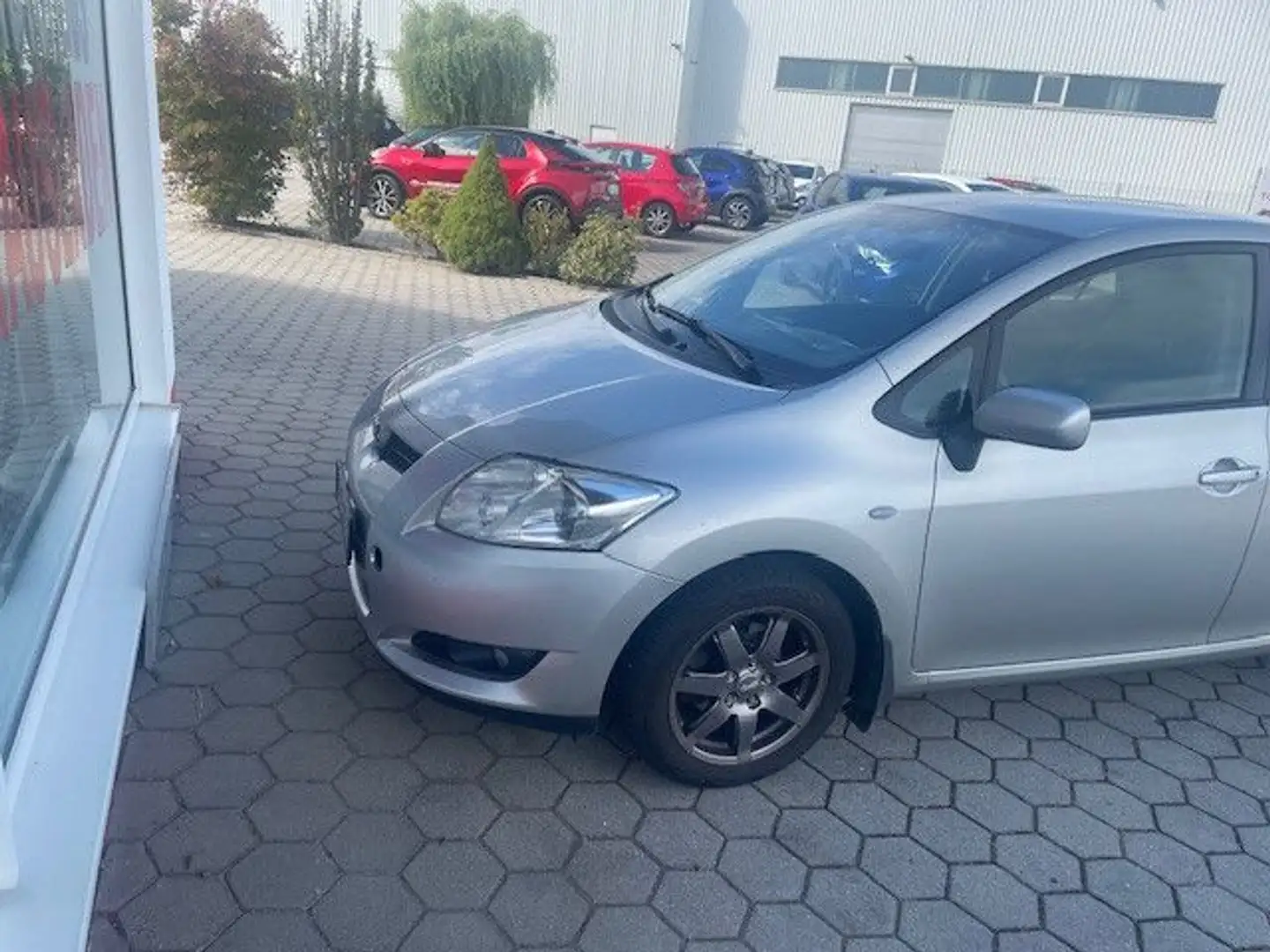 Toyota Auris 1,6 Benzin  Sol Argent - 2