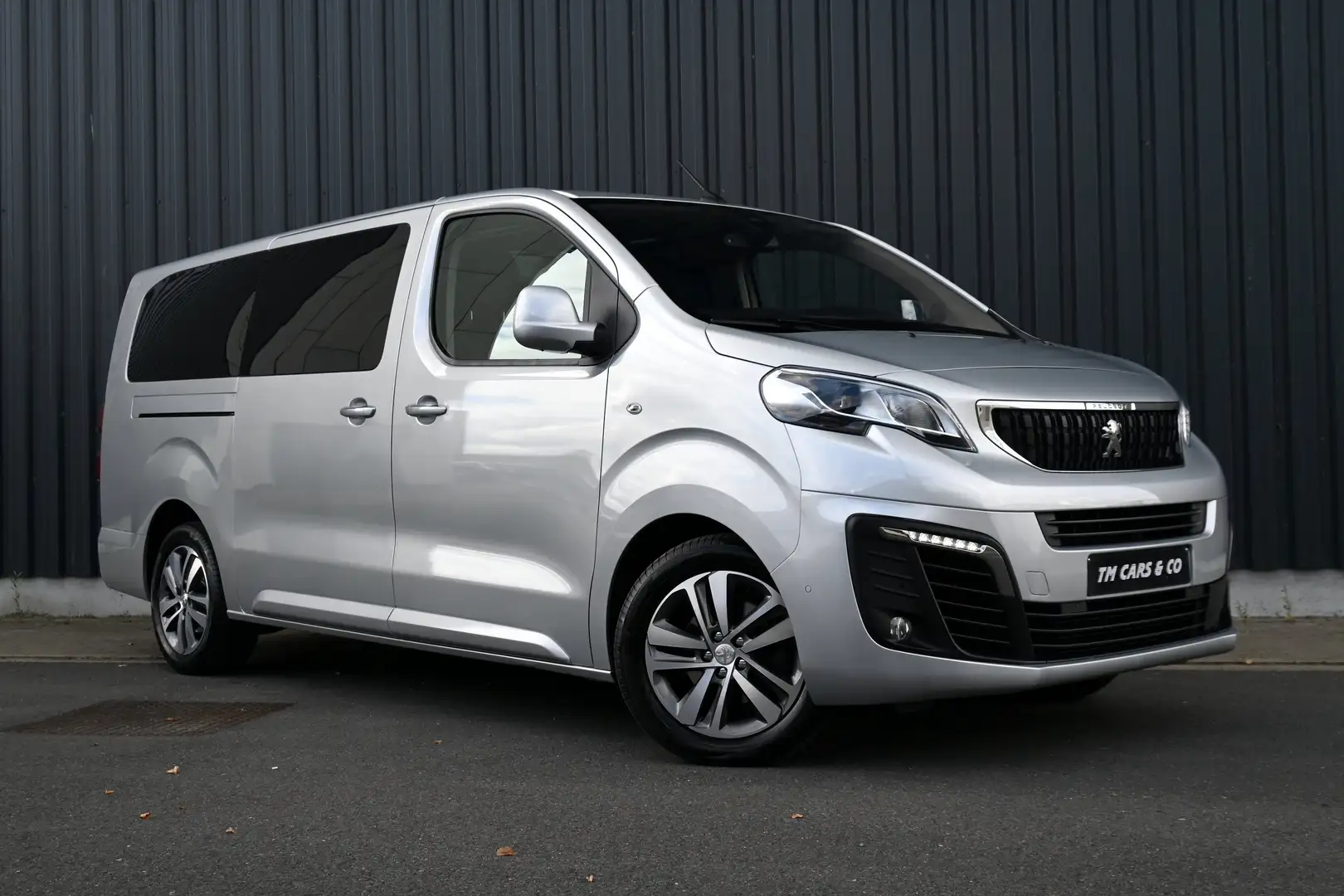 Peugeot Expert VIP 5zit|Pano|Xenon|Leder|Carplay|ACC |HUD|trekh Argent - 1