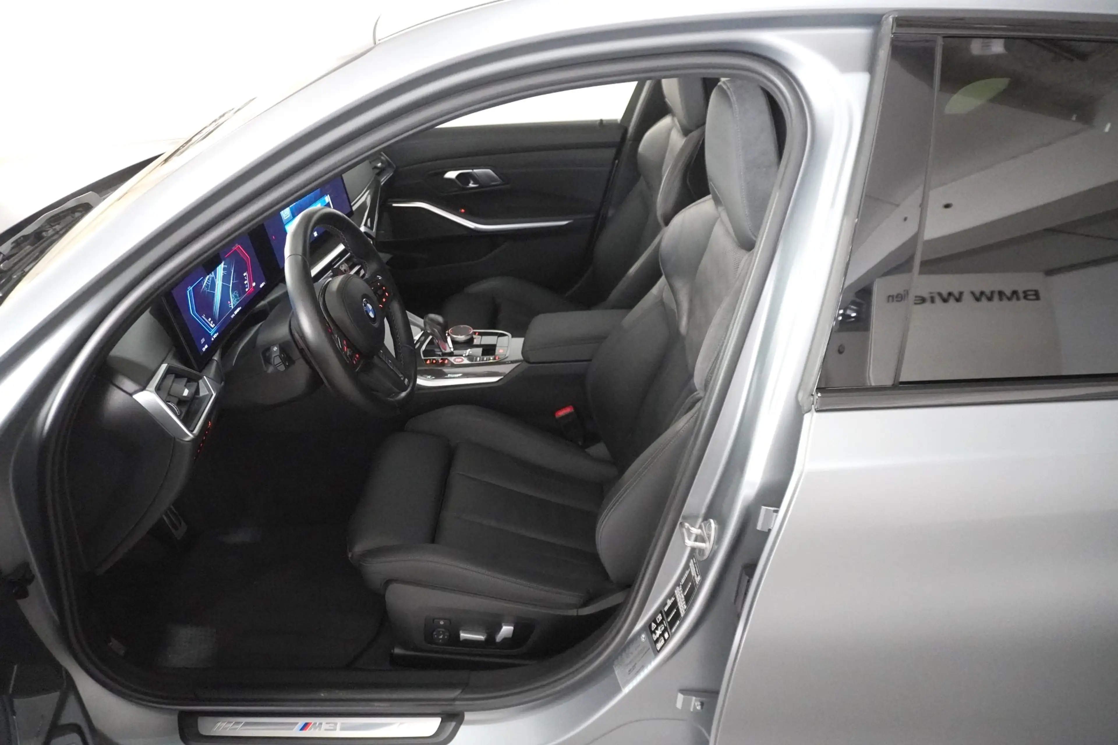 BMW M3 Competition M xDrive — photo 5
