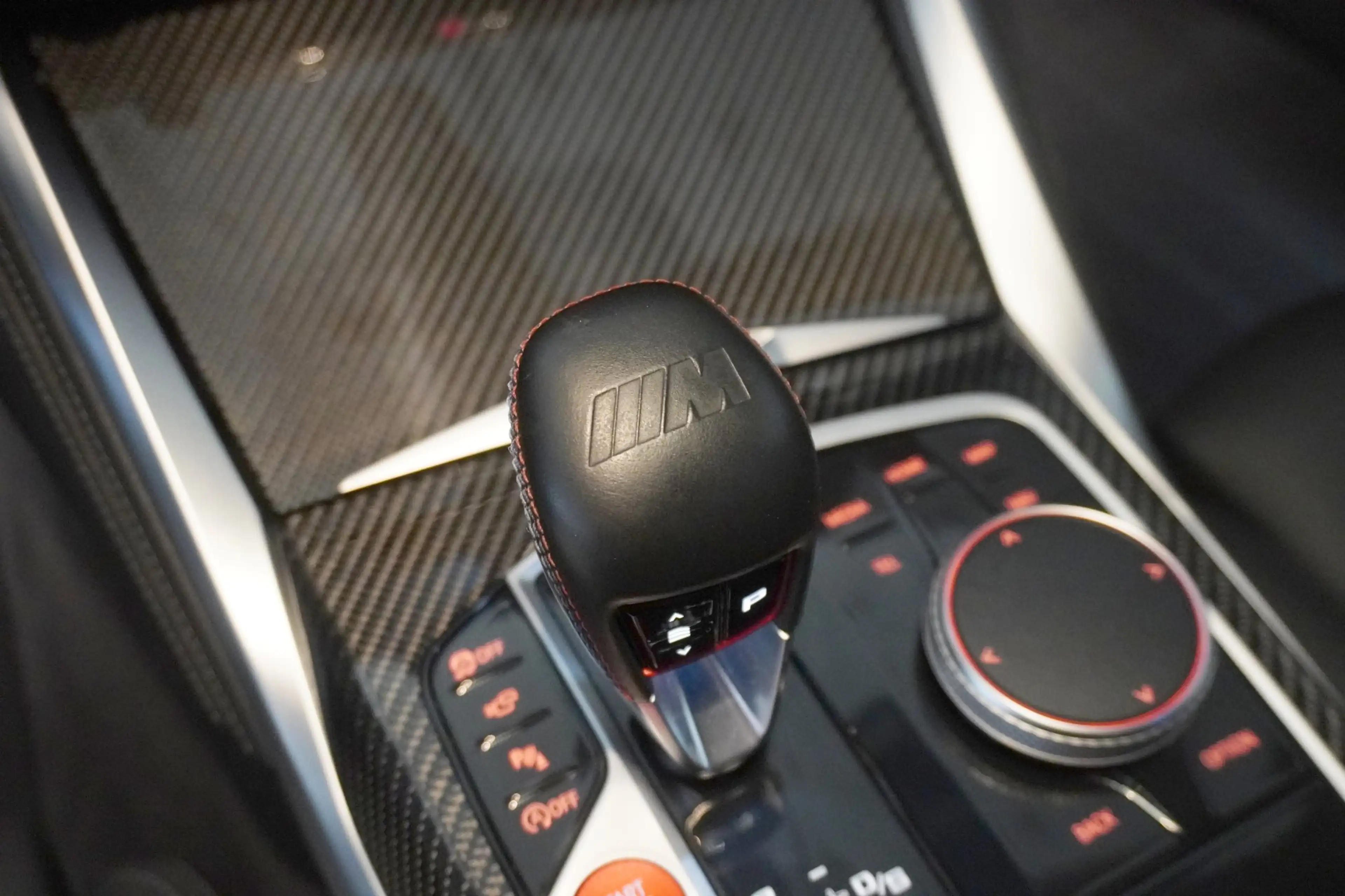 BMW M3 Competition M xDrive — photo 13