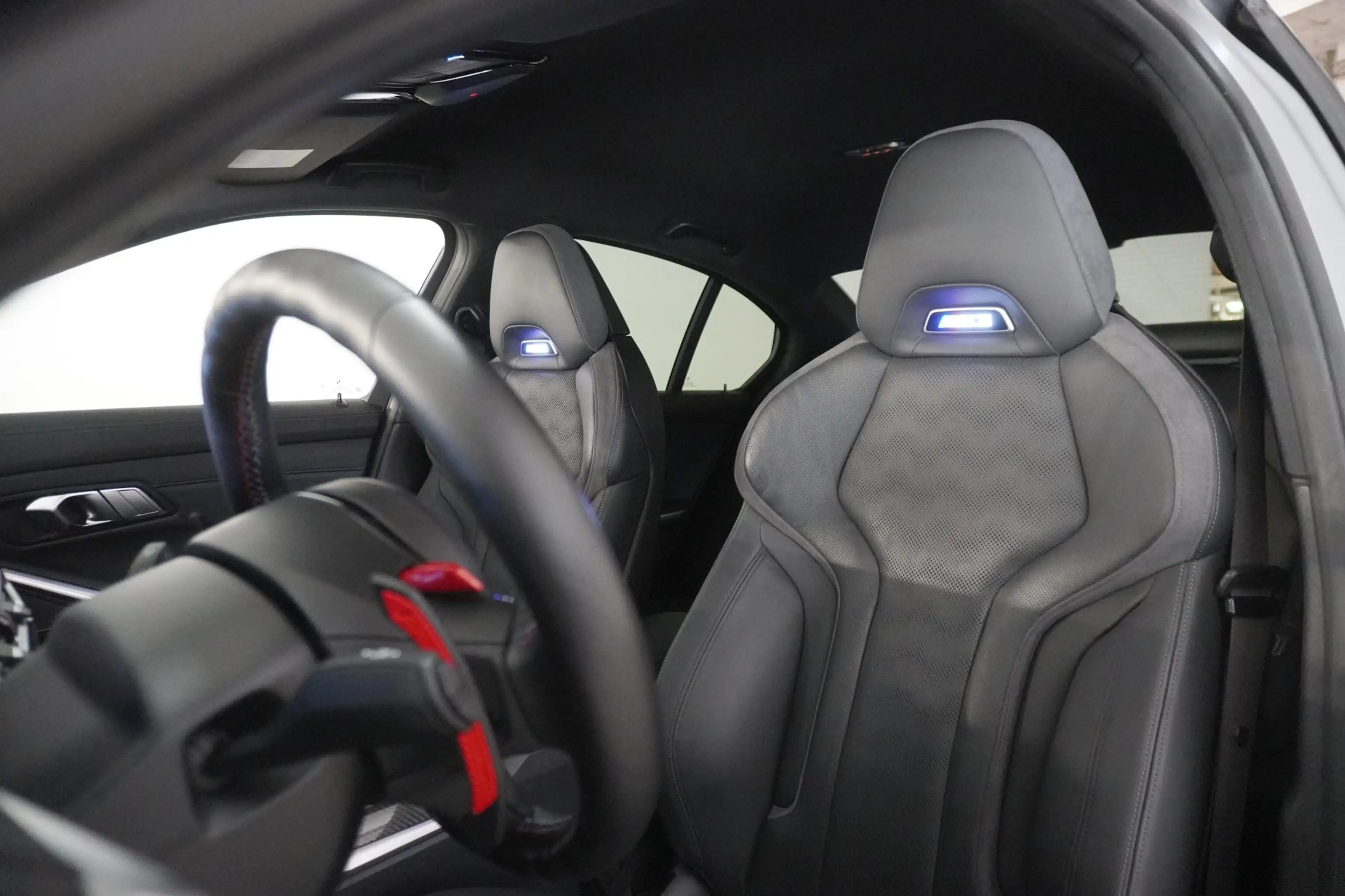 BMW M3 Competition M xDrive — photo 7