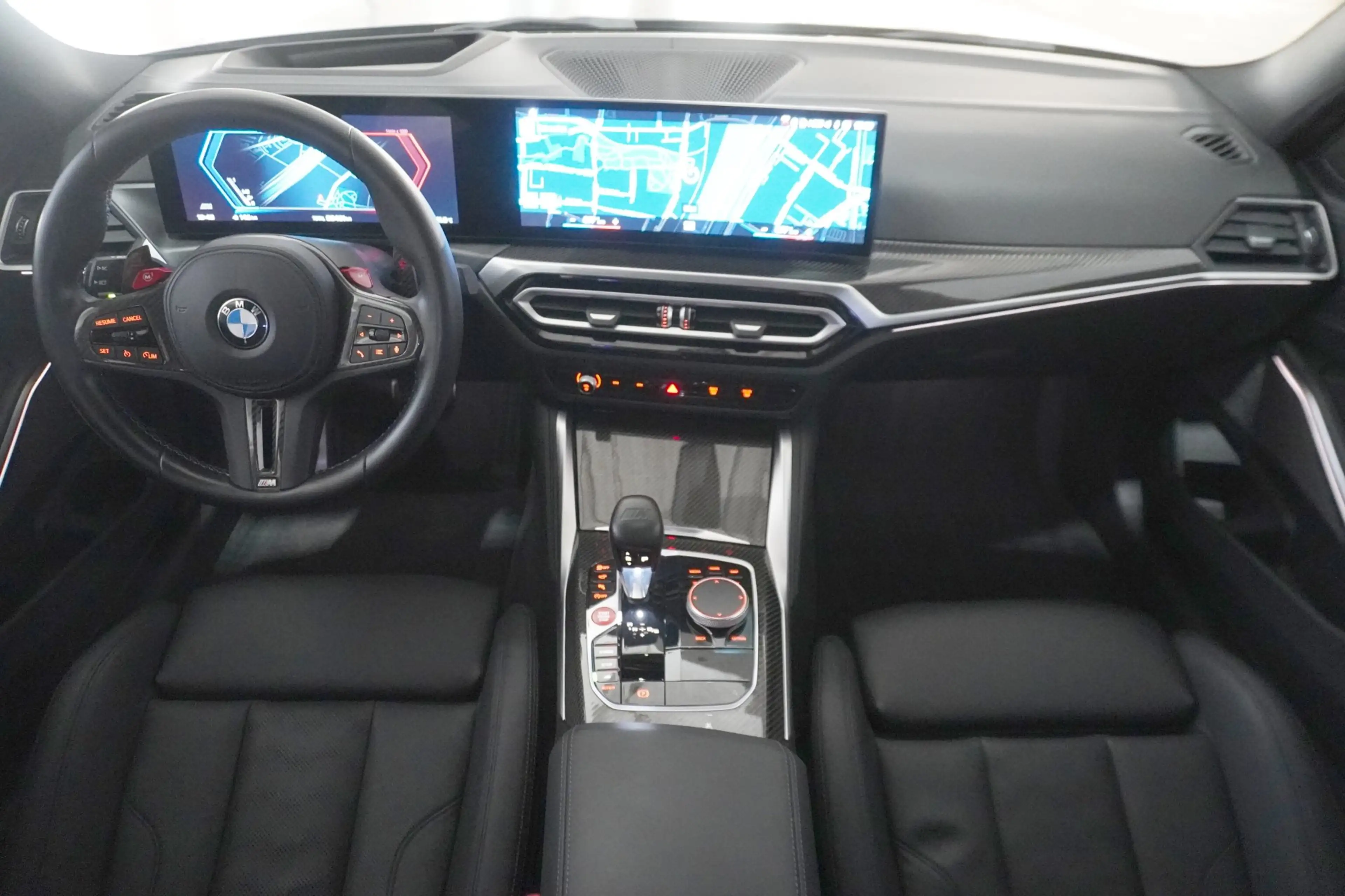 BMW M3 Competition M xDrive — photo 11