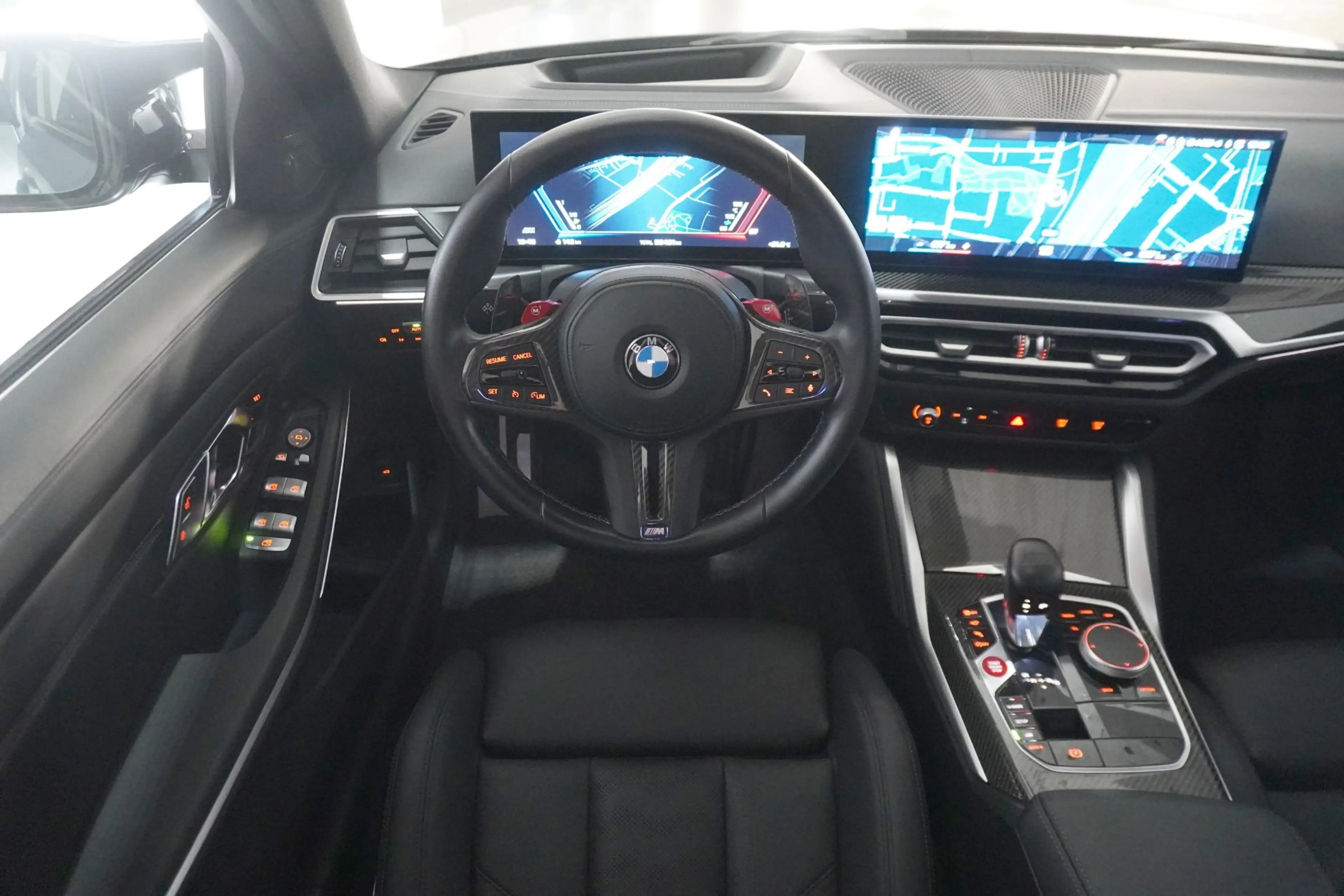 BMW M3 Competition M xDrive — photo 10