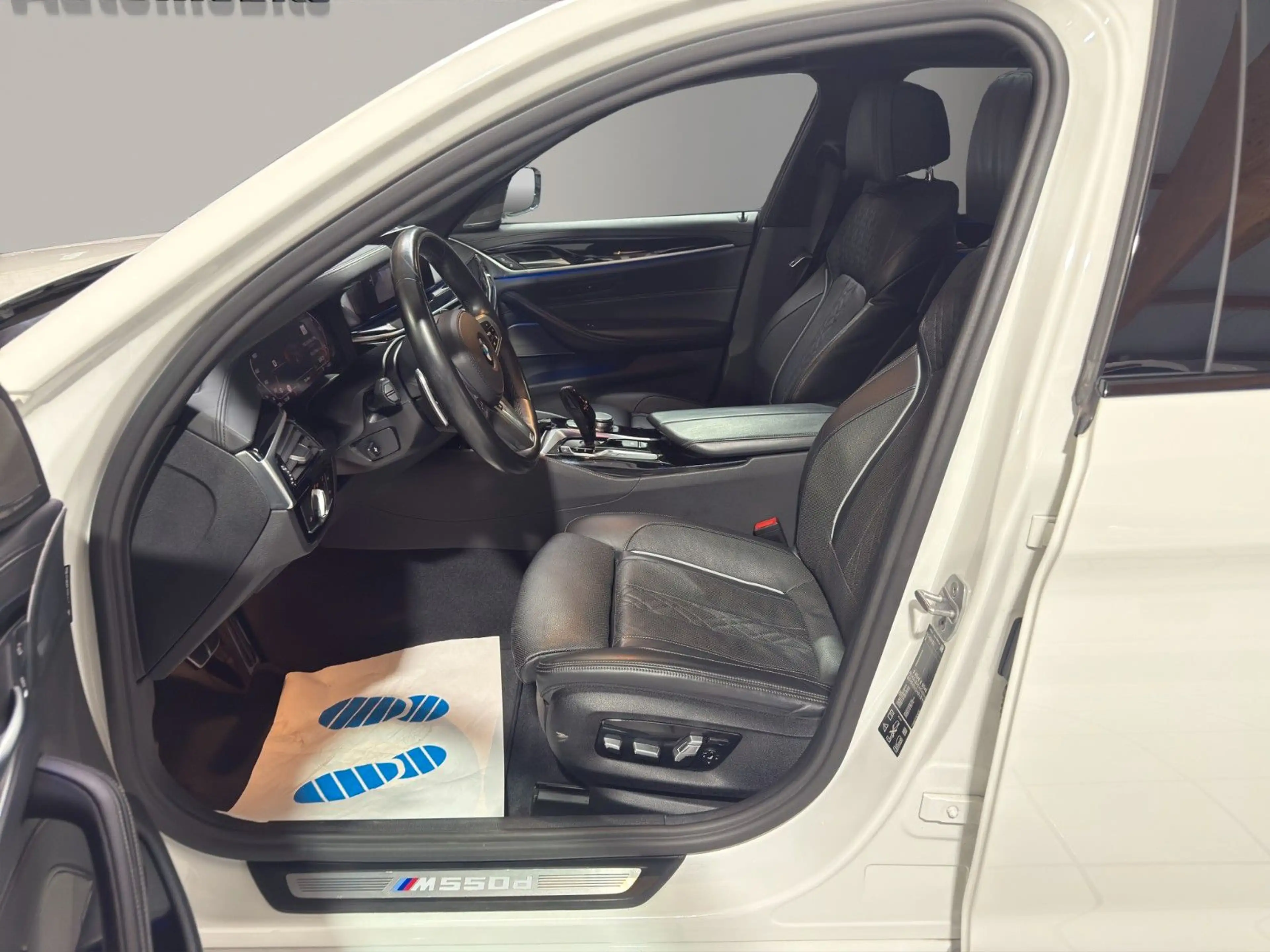 BMW 550 d xDrive/360*/STDHZ/HEAD-UP/UVM/TOP — photo 10