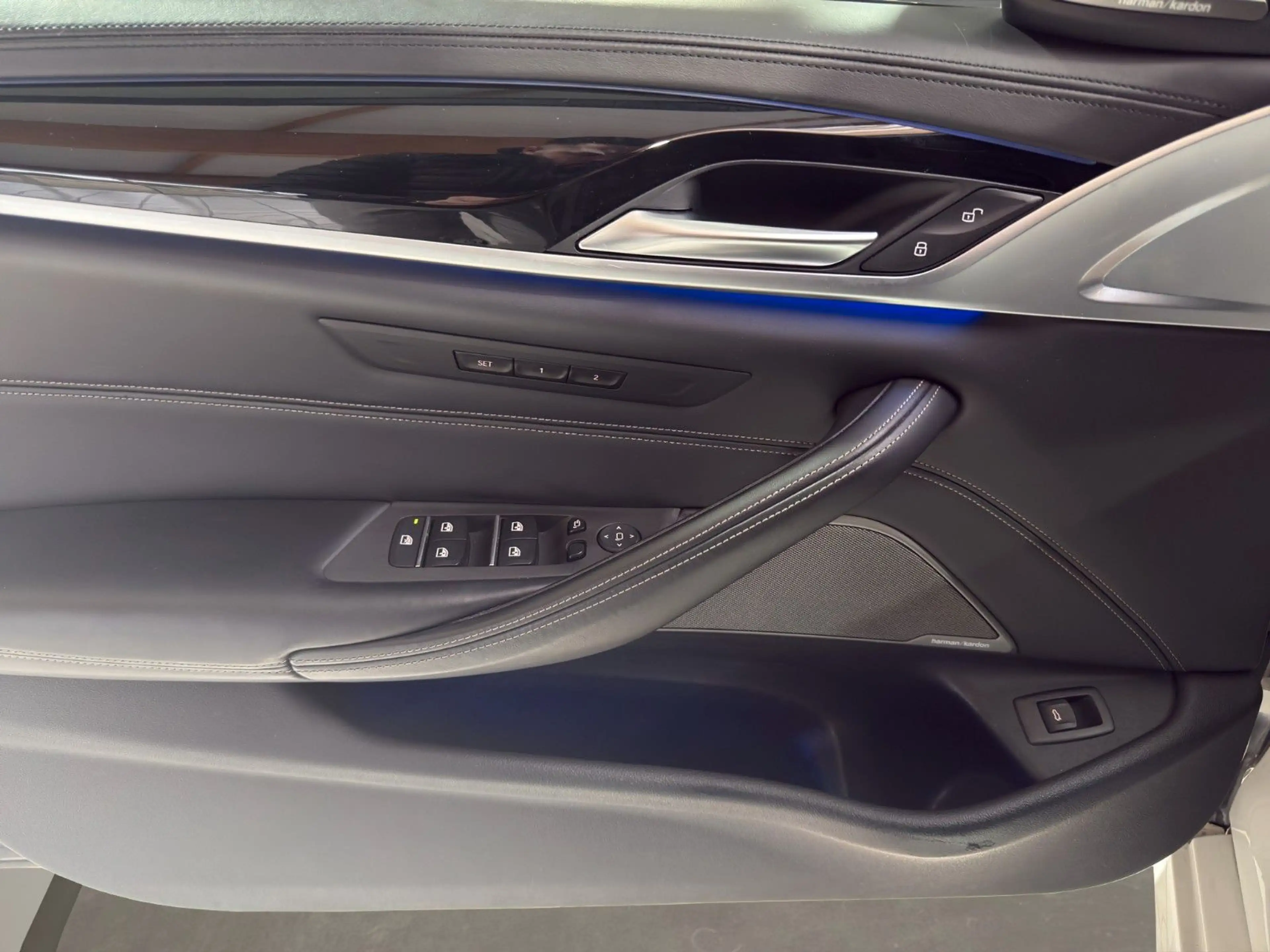 BMW 550 d xDrive/360*/STDHZ/HEAD-UP/UVM/TOP — photo 9