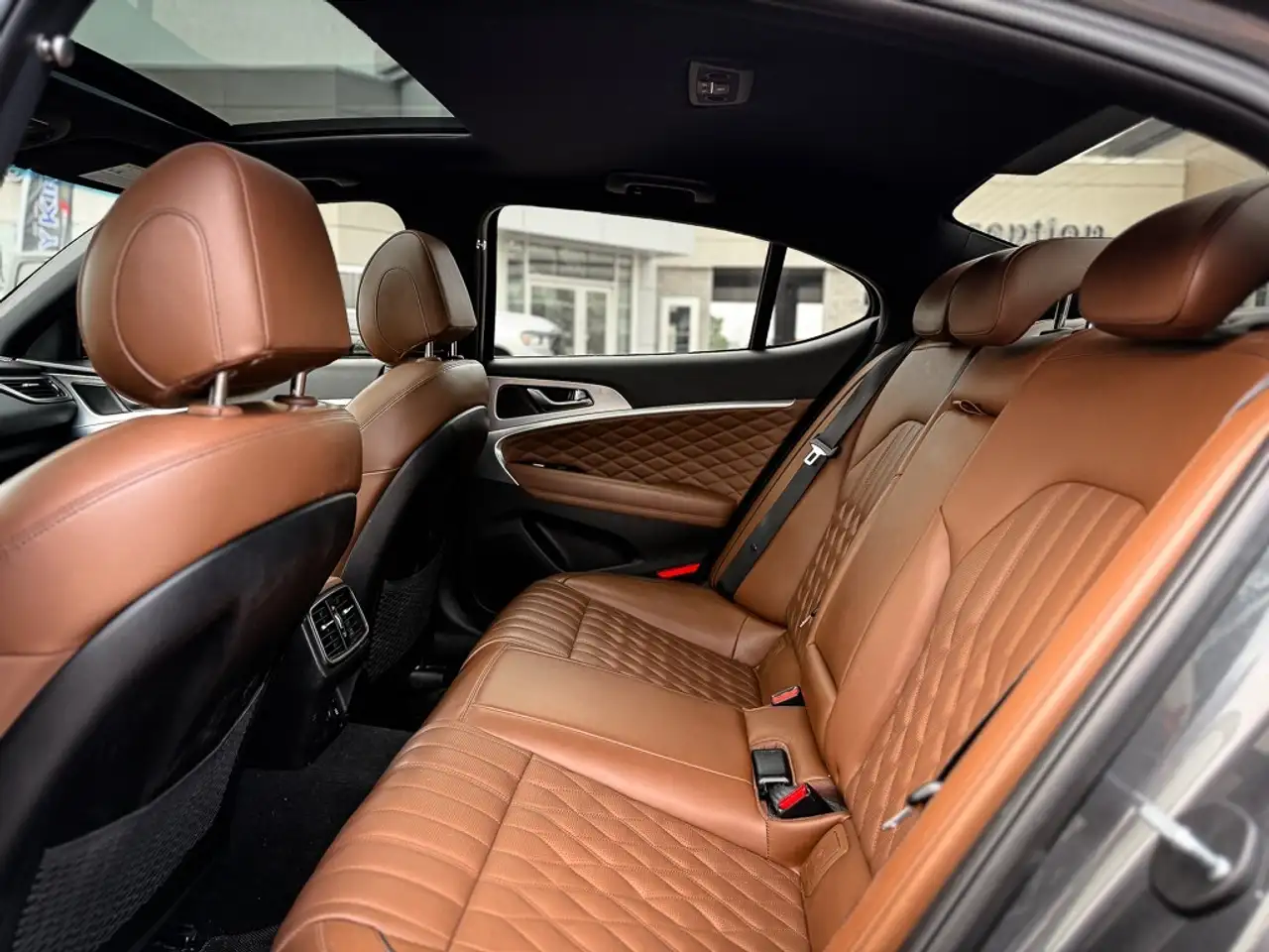Genesis G70 снимка Genesis G70
