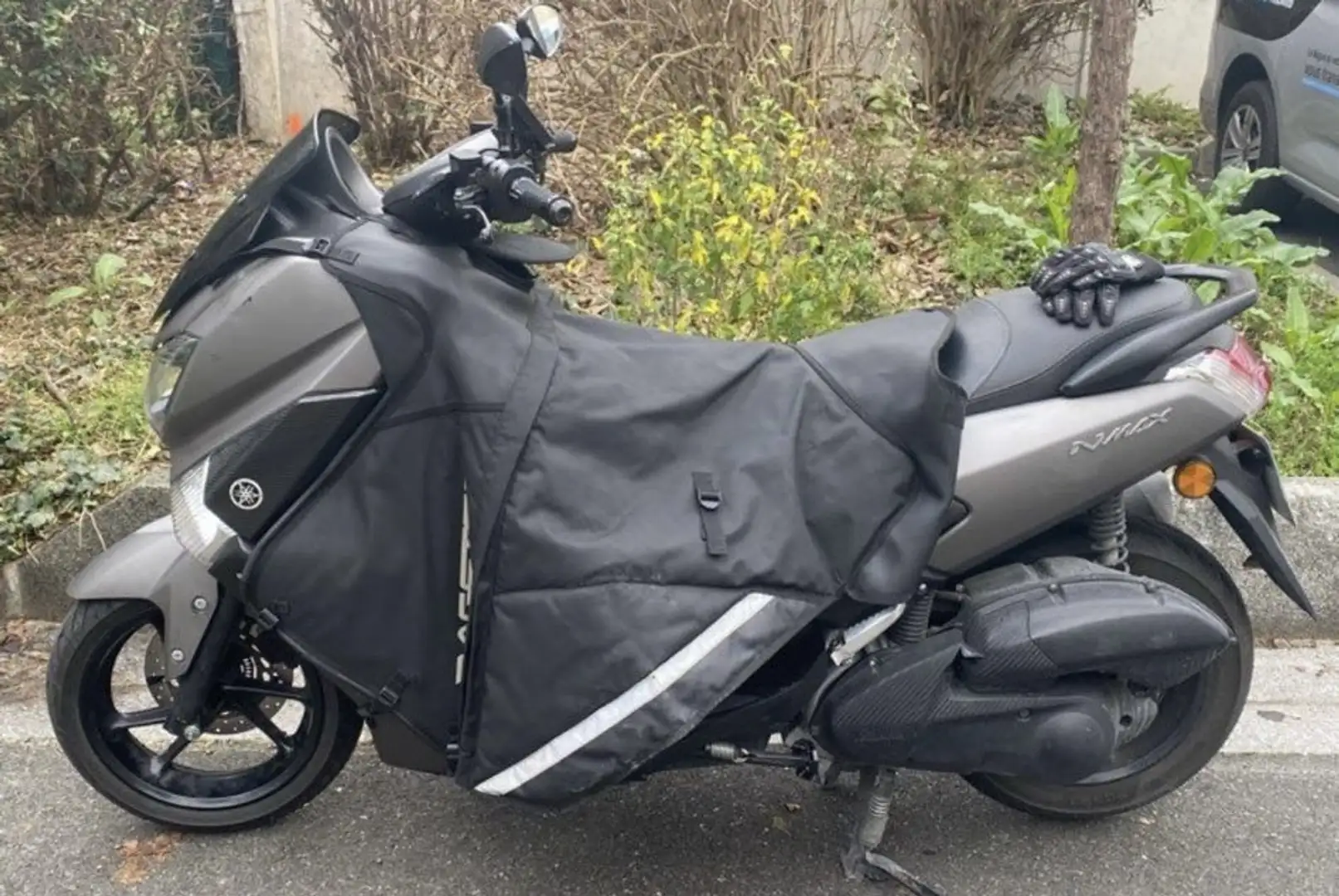 Yamaha NMAX - 1
