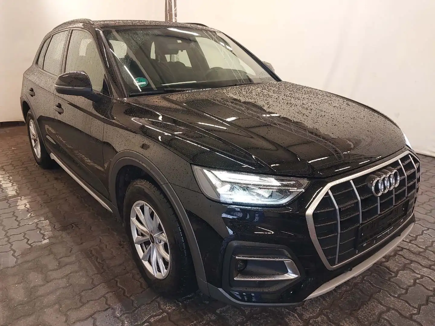 Audi Q5 40 TDI quattro S Line LED/LEDER/HUD/AHK/PANO/AREA Schwarz - 2