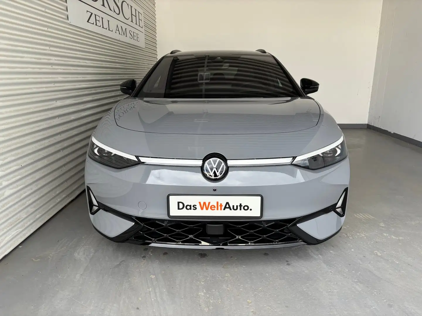 Volkswagen ID.7 Tourer GTX 4MOTION 250 kW Business Grau - 2