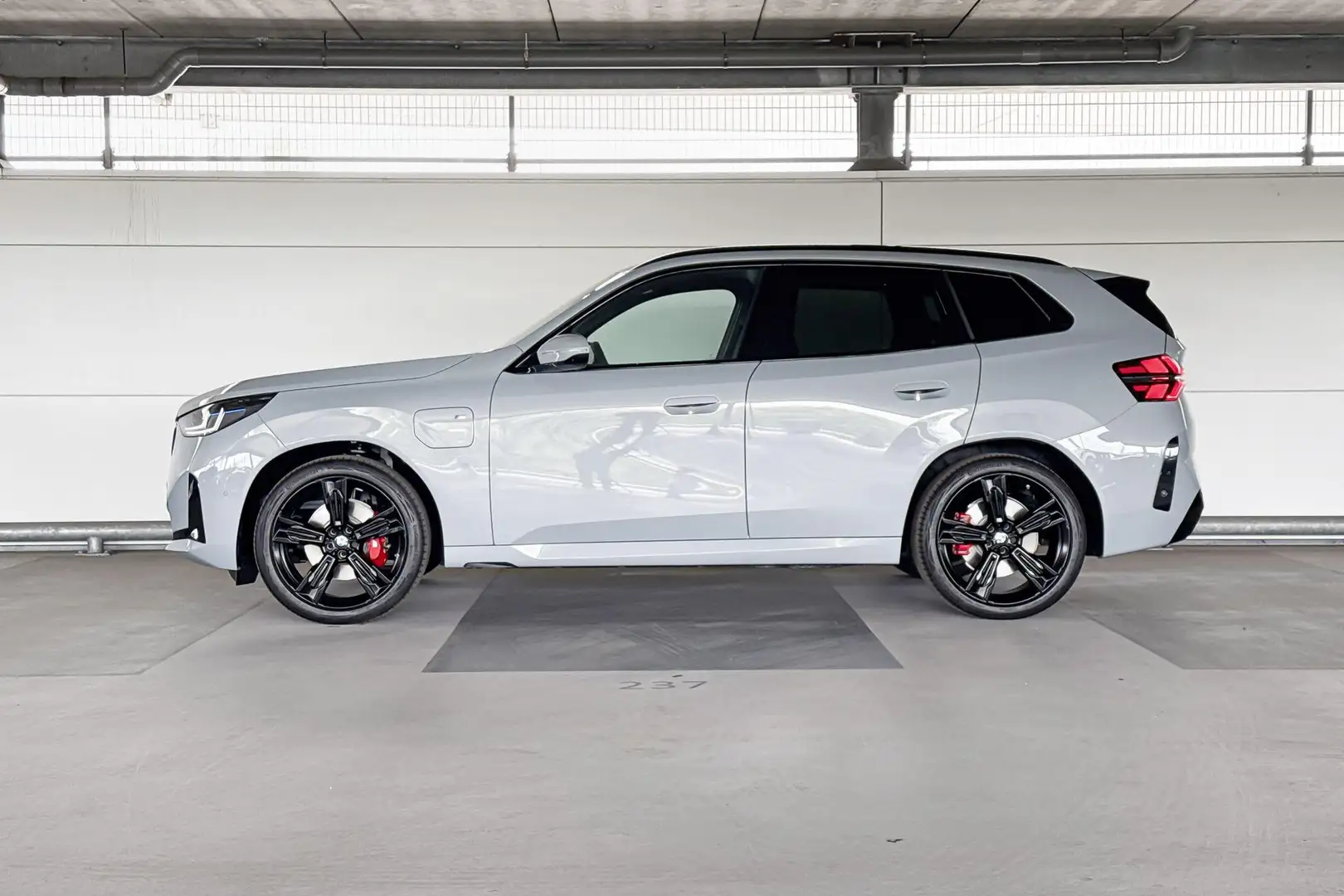 BMW X3 30e xDrive Grijs - 2