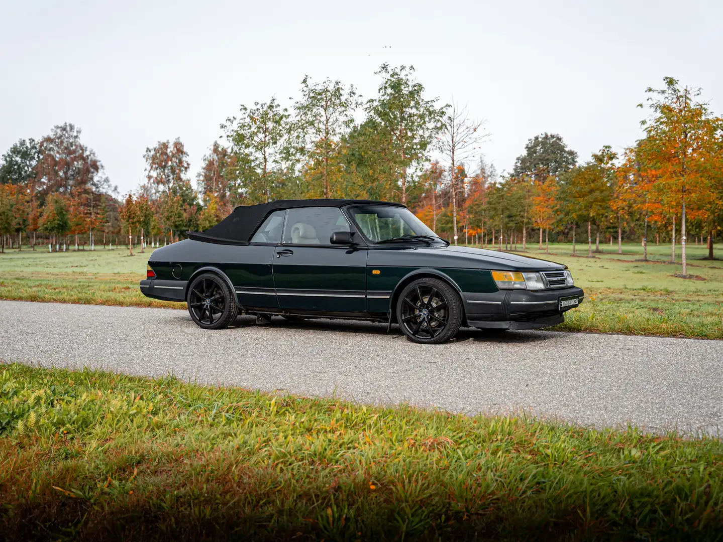 Saab 900 2.0 S Зелений - 1