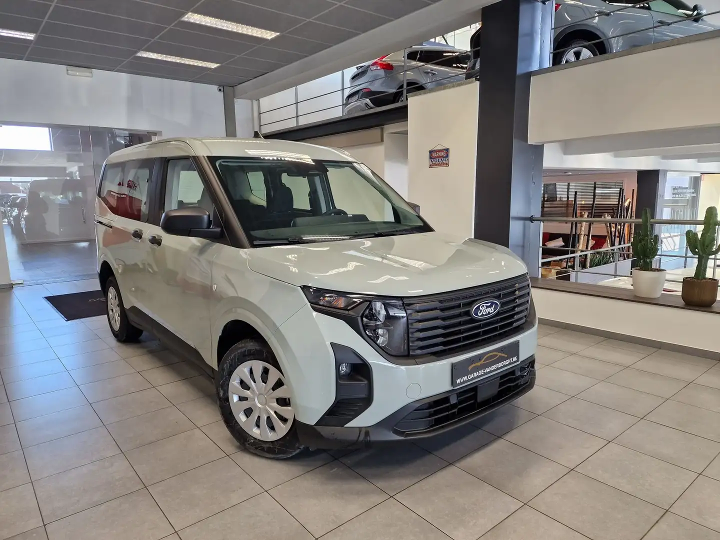 Ford Tourneo Courier TREND BENZINE AUTOMAAT NIEUW OKM - 1