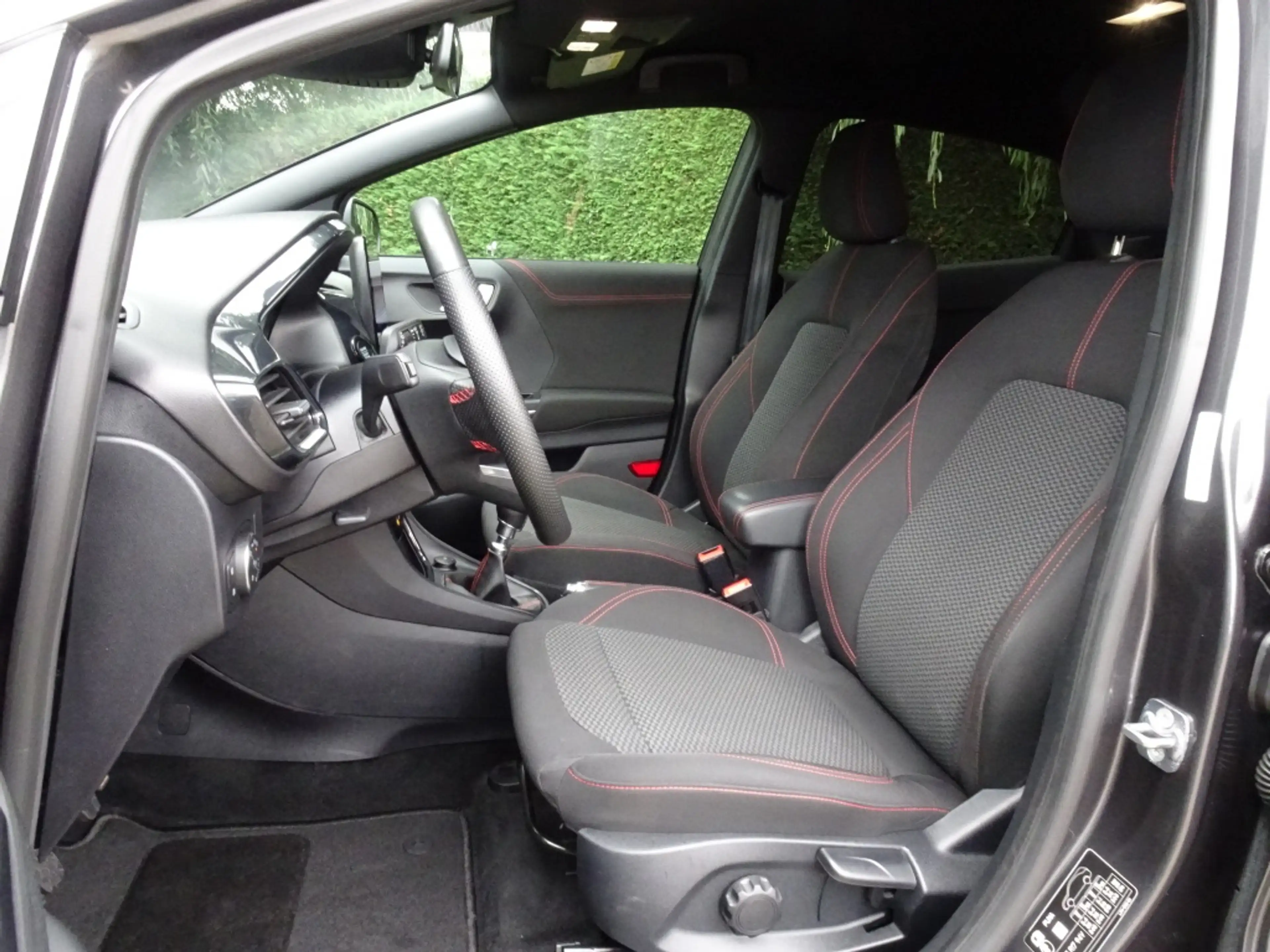 Ford Puma 1.0 125pk Hybrid ST-Line met Navi en WinterPack — photo 6