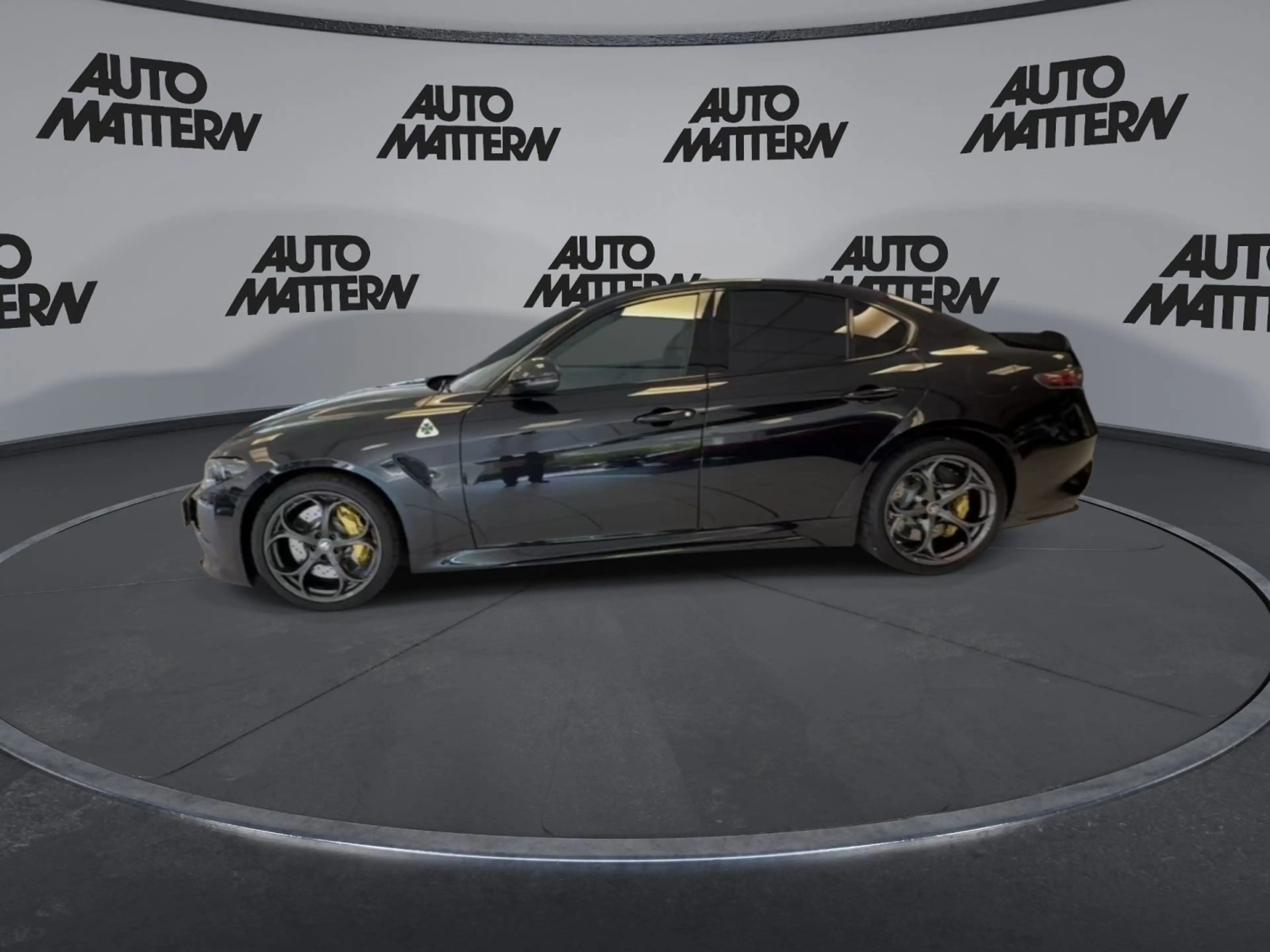 Alfa Romeo Giulia 2.9 V6 Bi-Turbo Quadrifoglio Oro +Akrapov — photo 5