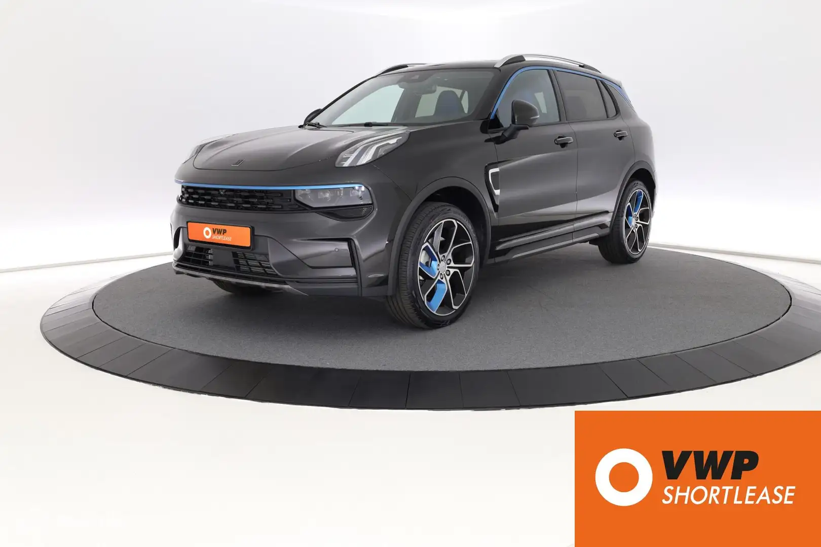 Lynk & Co 01 1.5 PHEV | NIEUW | Pano | 360 camera | ZWART Zwart - 2