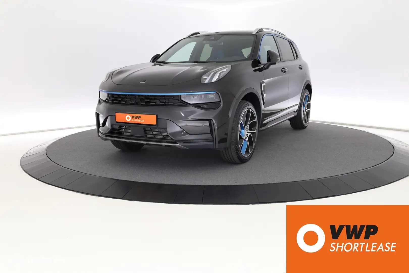 Lynk & Co 01 1.5 PHEV | NIEUW | Pano | 360 camera | ZWART Zwart - 1