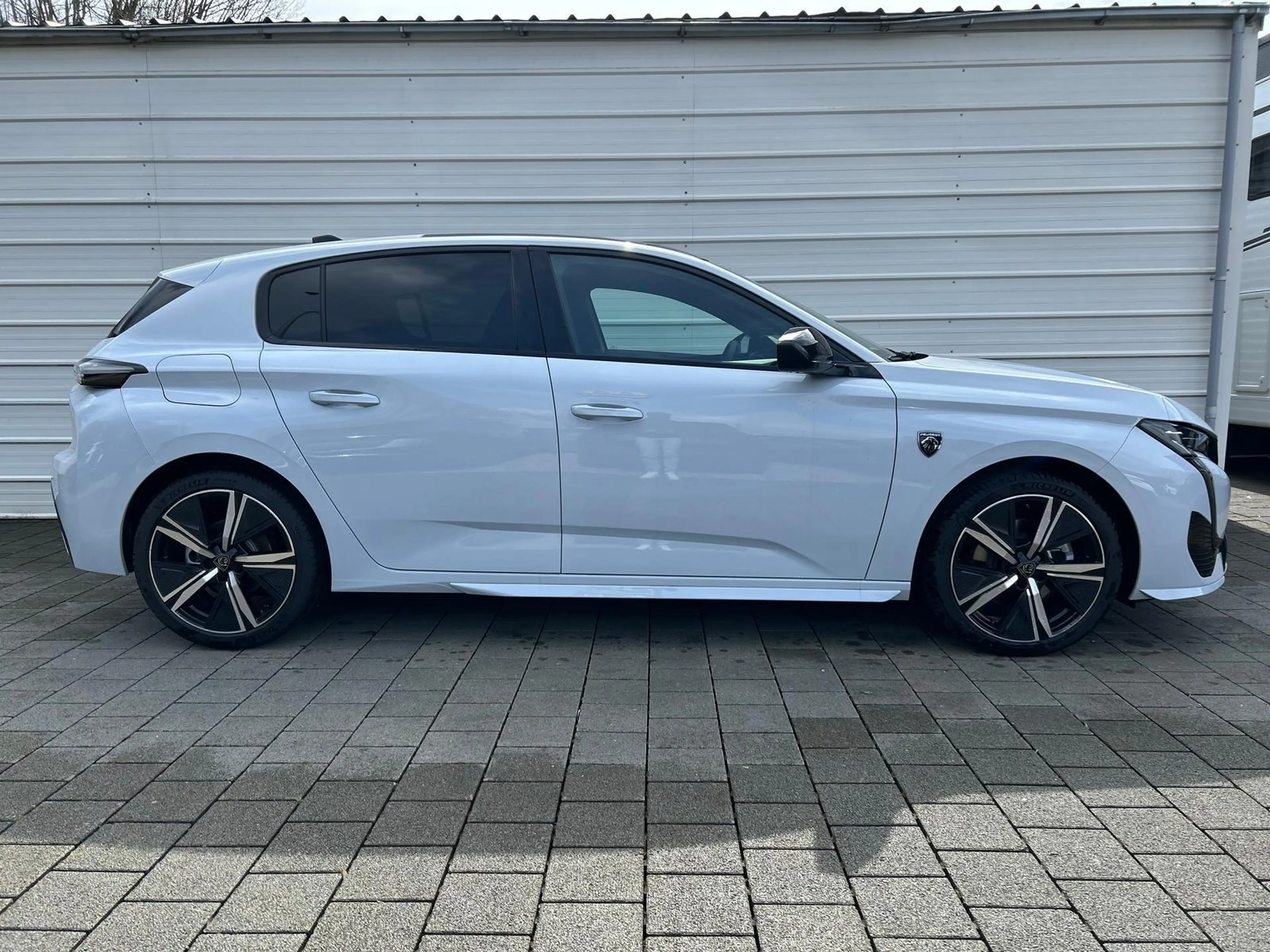 Peugeot 308 Hybrid 145 GT e-DCS6 *Pano*360*TOP ANGEBOT 107 ... — photo 3