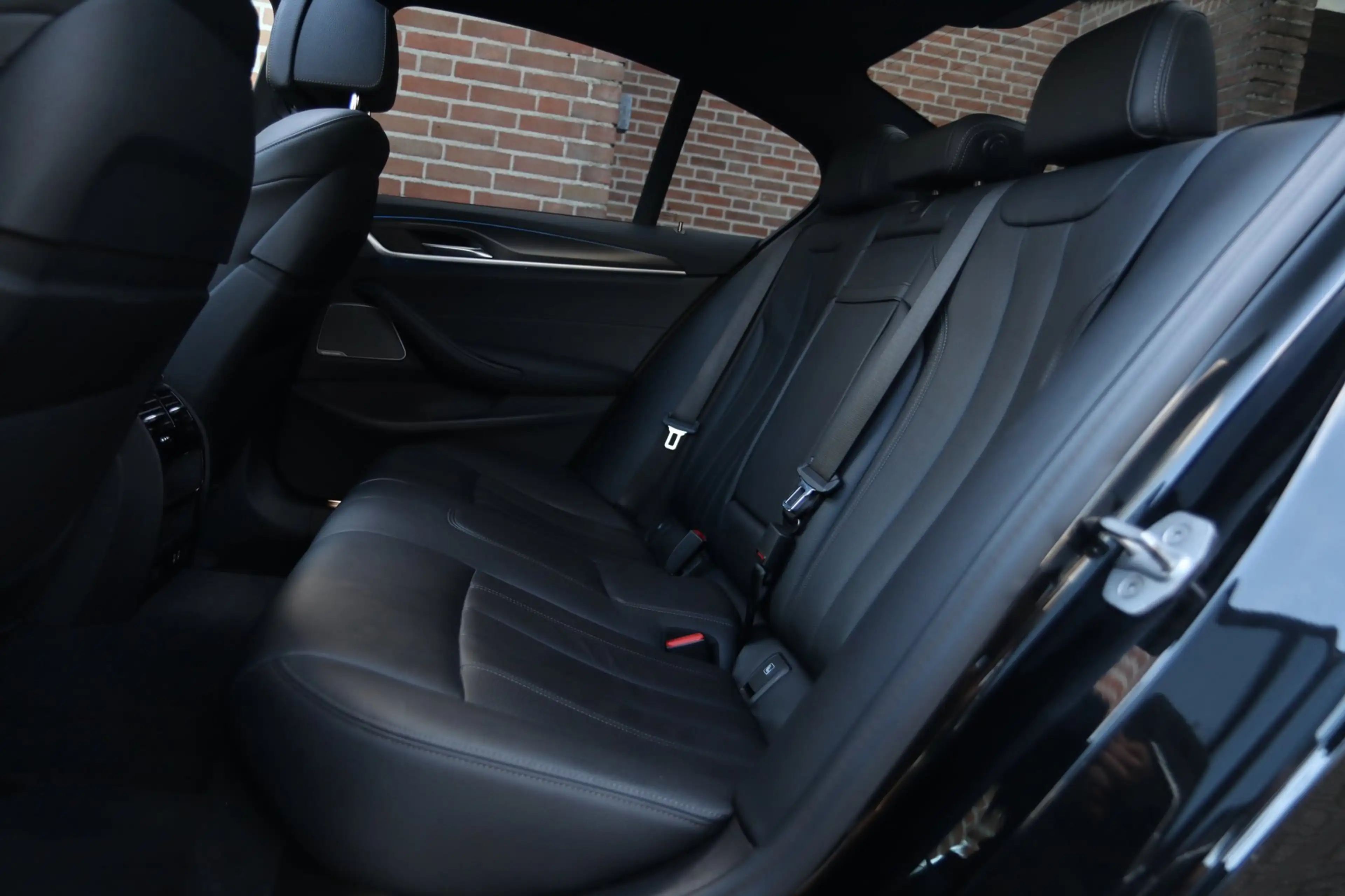 BMW 530 5-serie 530e High Executive M Sport / PANO / HK / — photo 14
