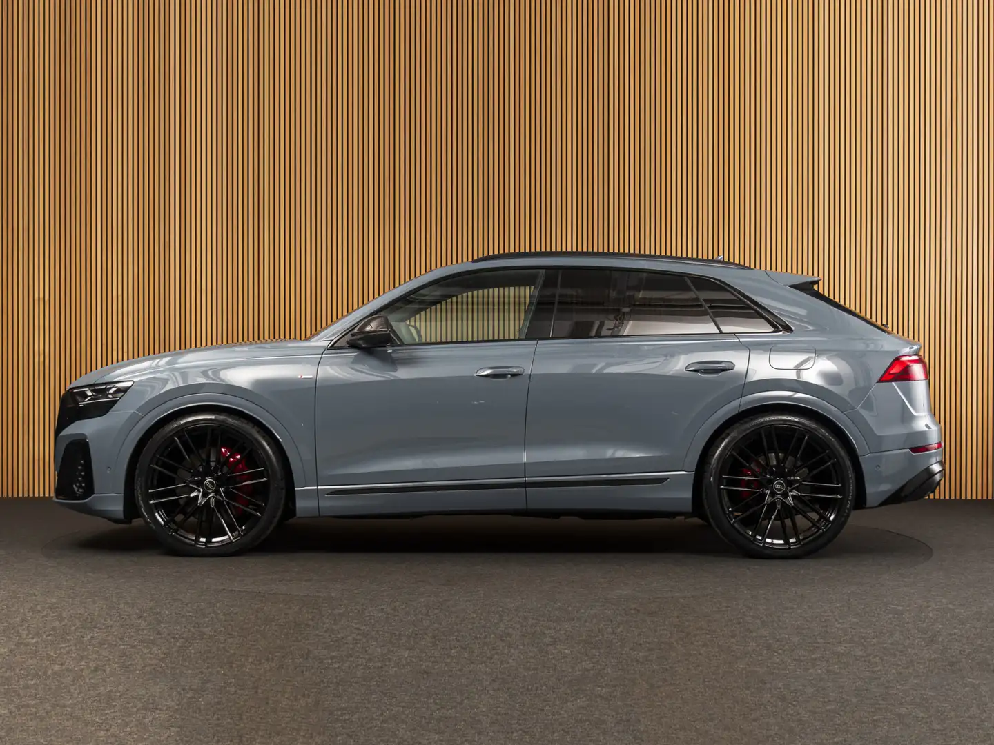 Audi Q8 60 TFSI e quattro 24" I B&0 I HEAD UP I DIGITAL OL Grau - 2