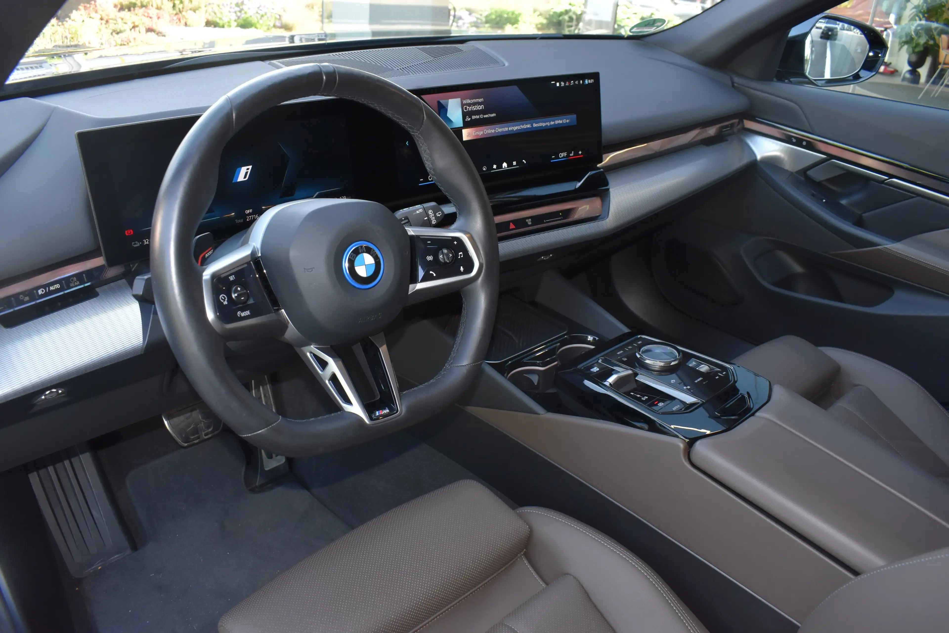 BMW i5 eDrive40 Touring M Sportpaket DAB LED AHK — photo 12