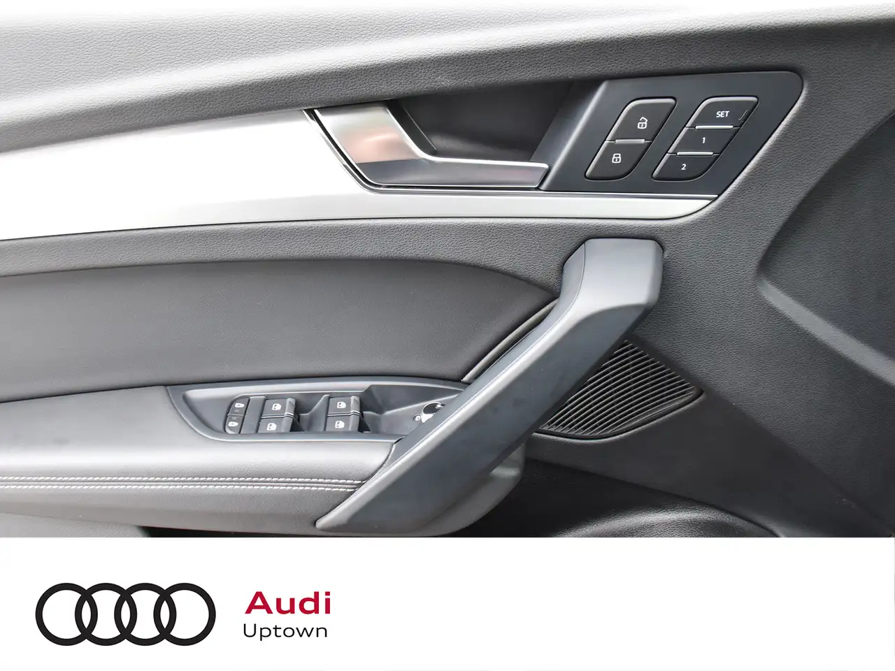 Audi SQ5 снимка Audi SQ5