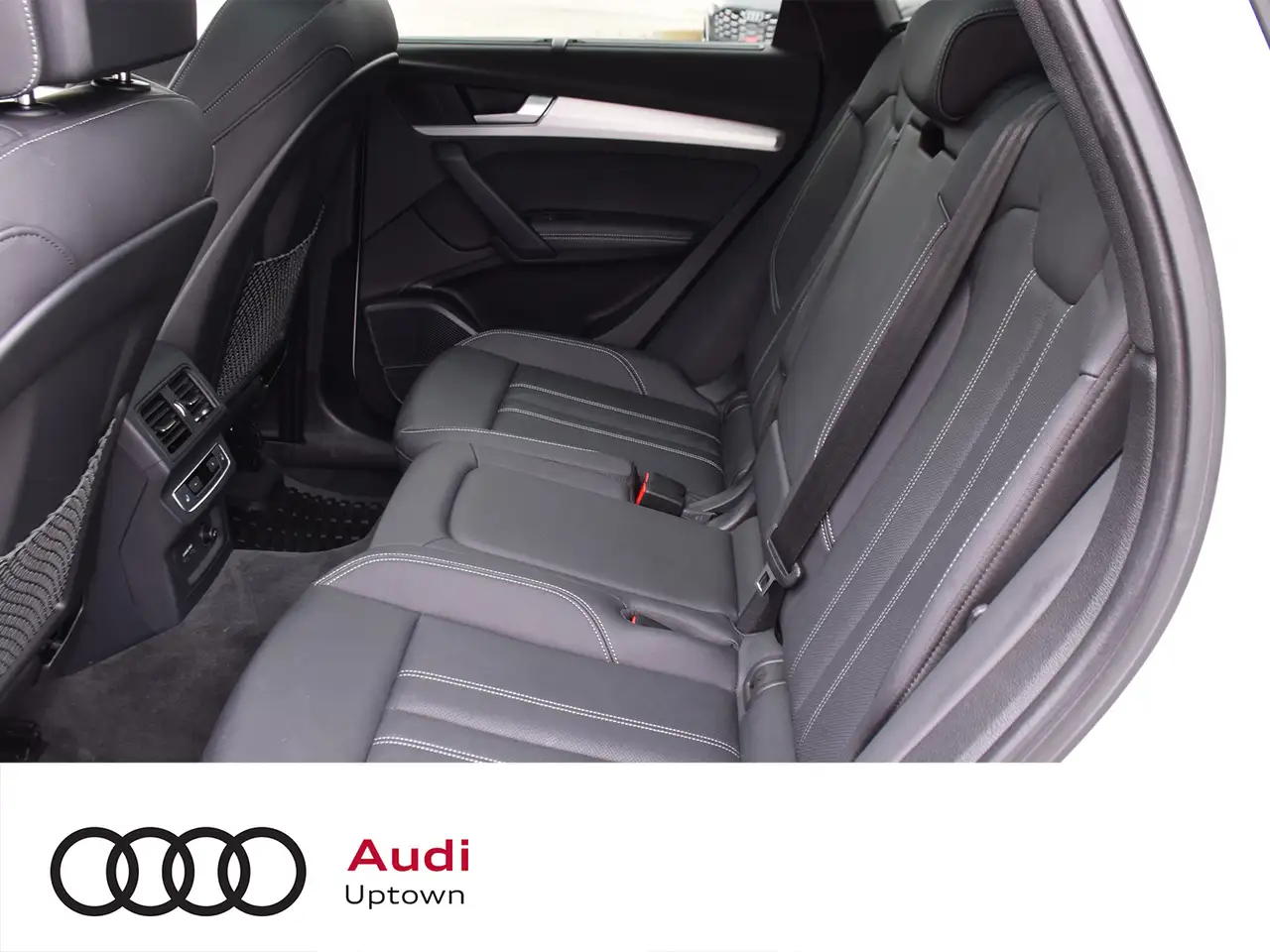 Audi SQ5 снимка Audi SQ5