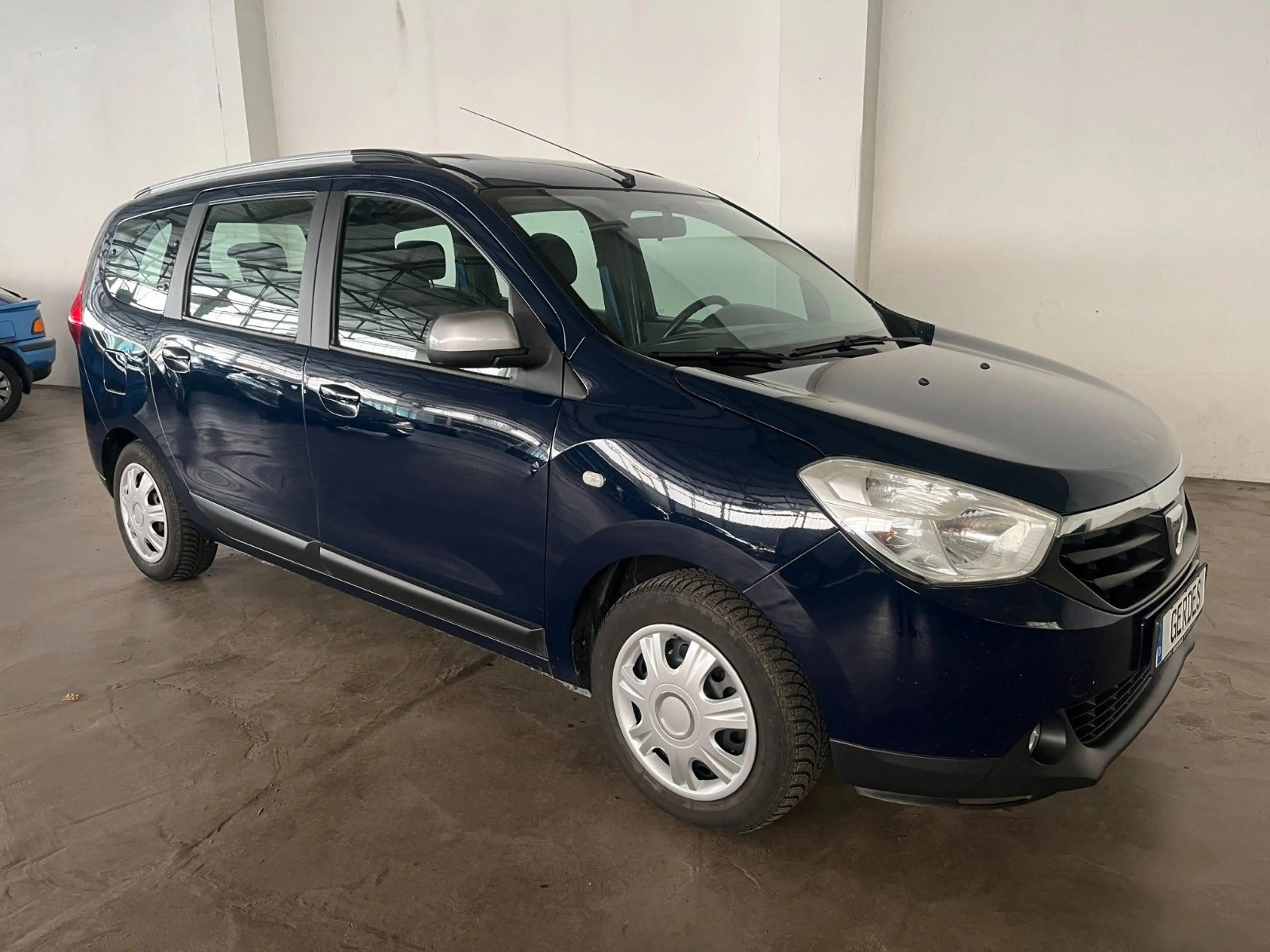 Dacia Lodgy Celebration 1.2 TCe 115 — photo 4