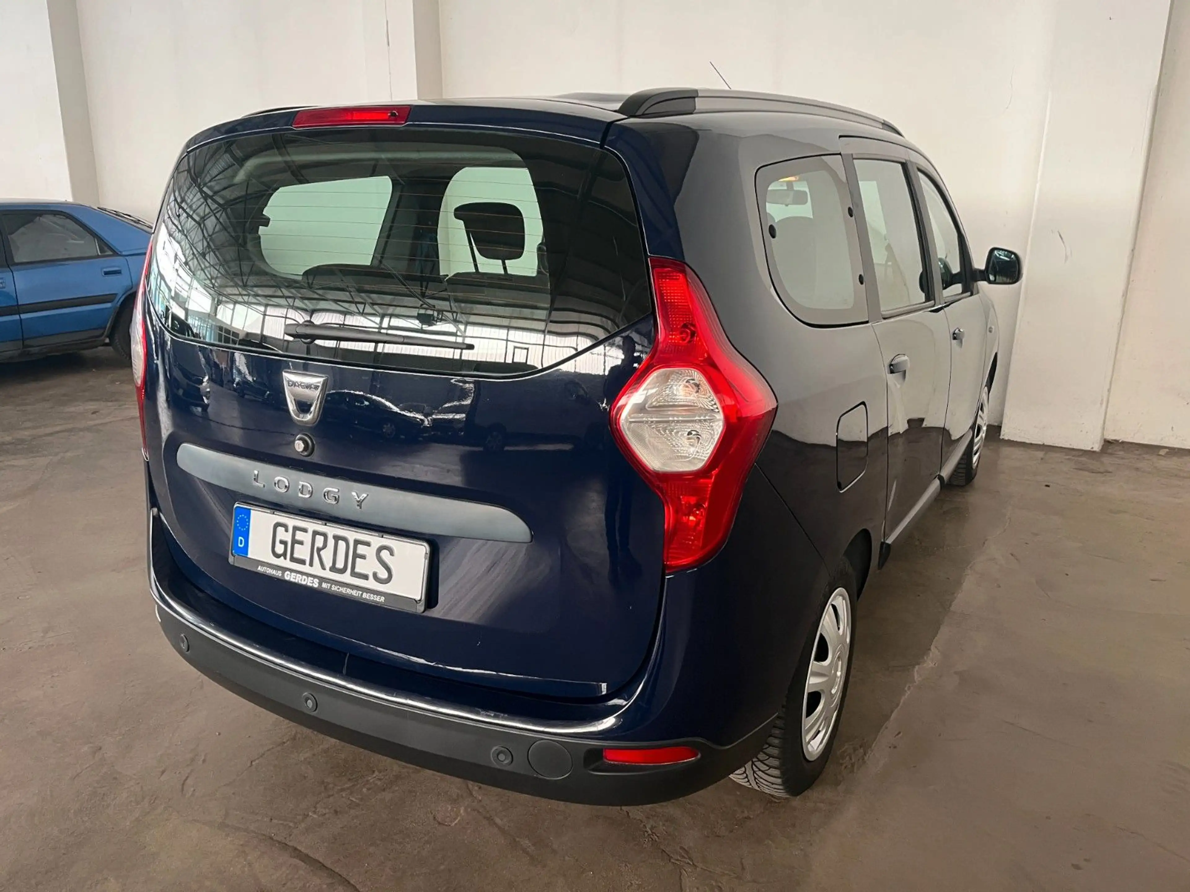 Dacia Lodgy Celebration 1.2 TCe 115 — photo 8