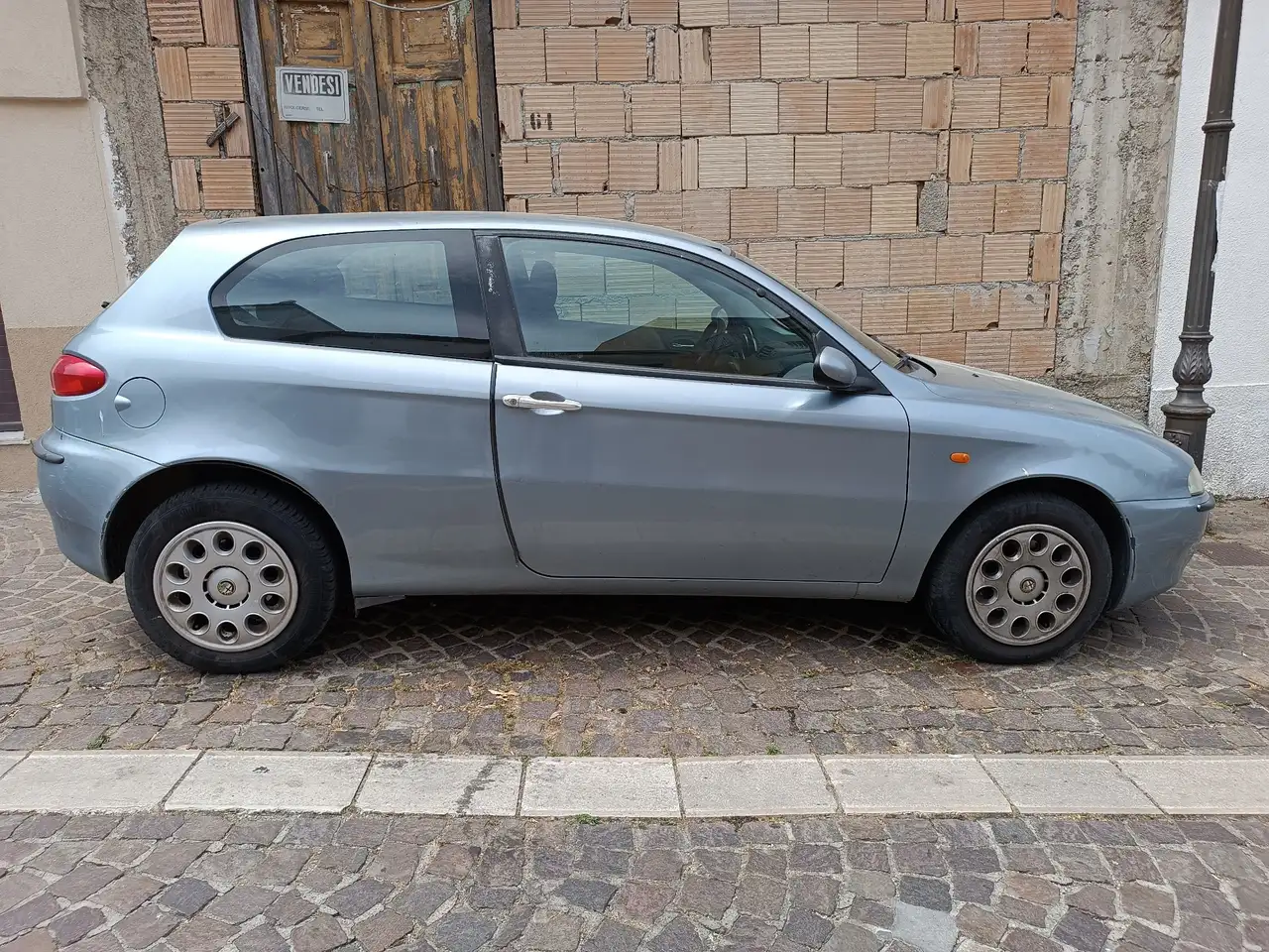 Alfa Romeo 147 5p 1.6 ts Distinctive 105cv, foto 2