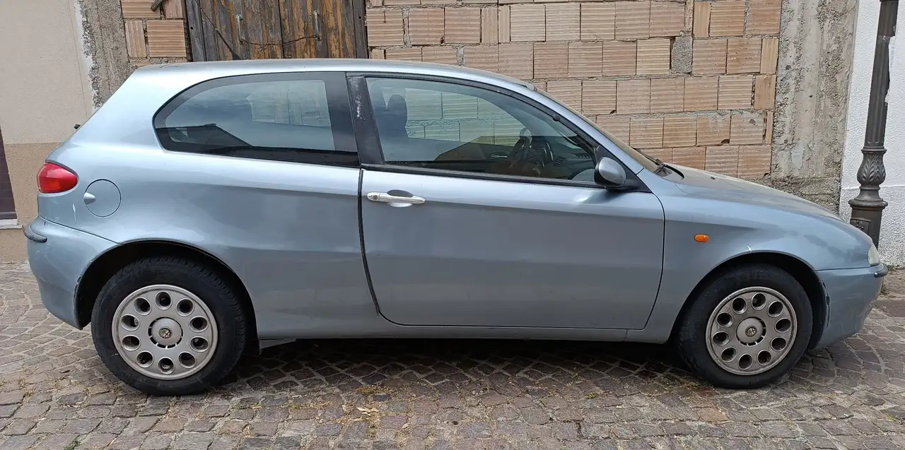 Alfa Romeo 147 5p 1.6 ts Distinctive 105cv, foto 1