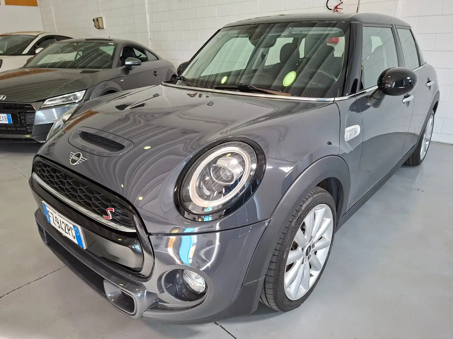MINI Cooper S 2018 5p 2.0 Automatico Gris - 1