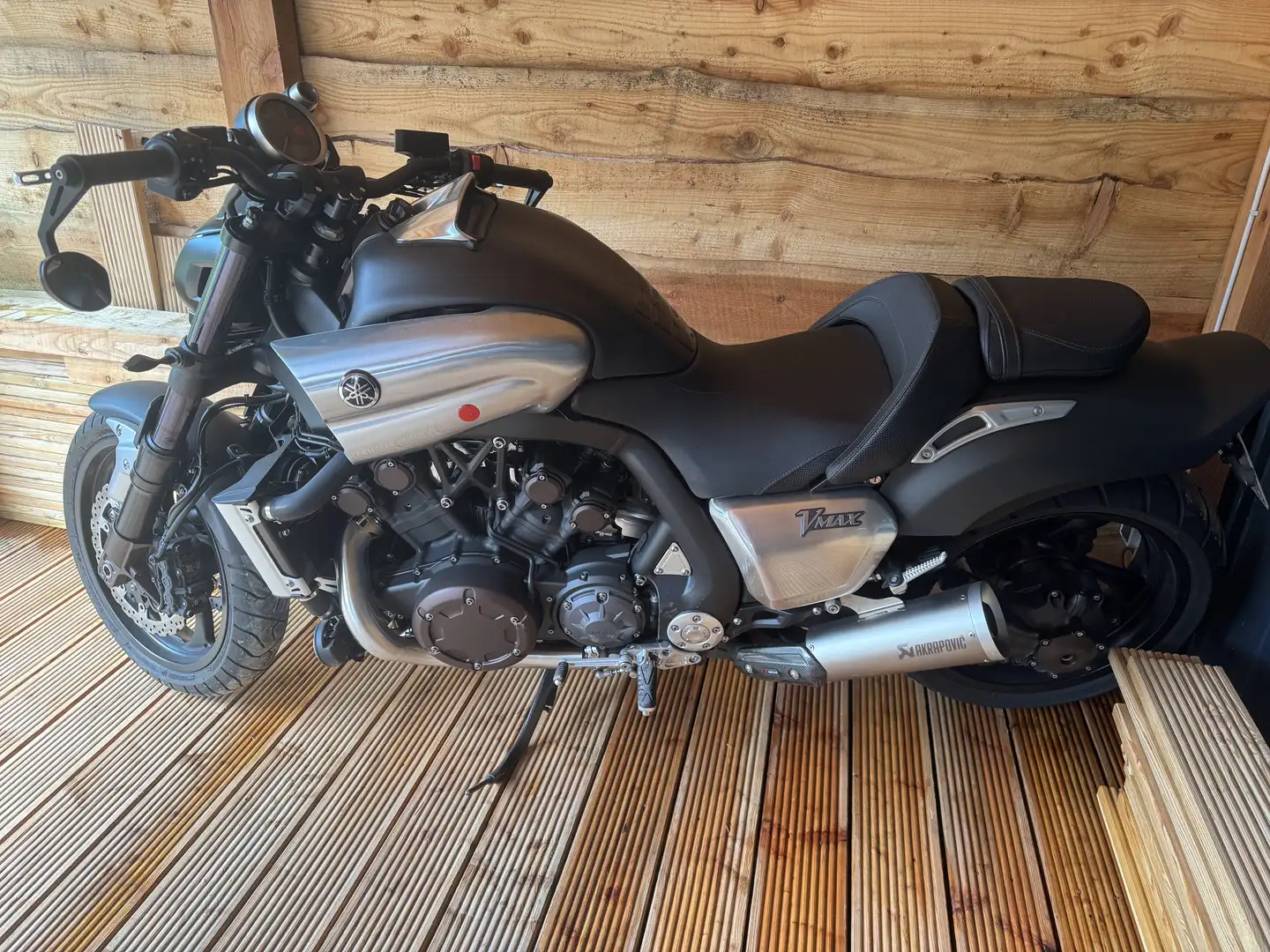 Yamaha Vmax 1700. Inzahlungsnahme Enduro oder Roller Negro - 1