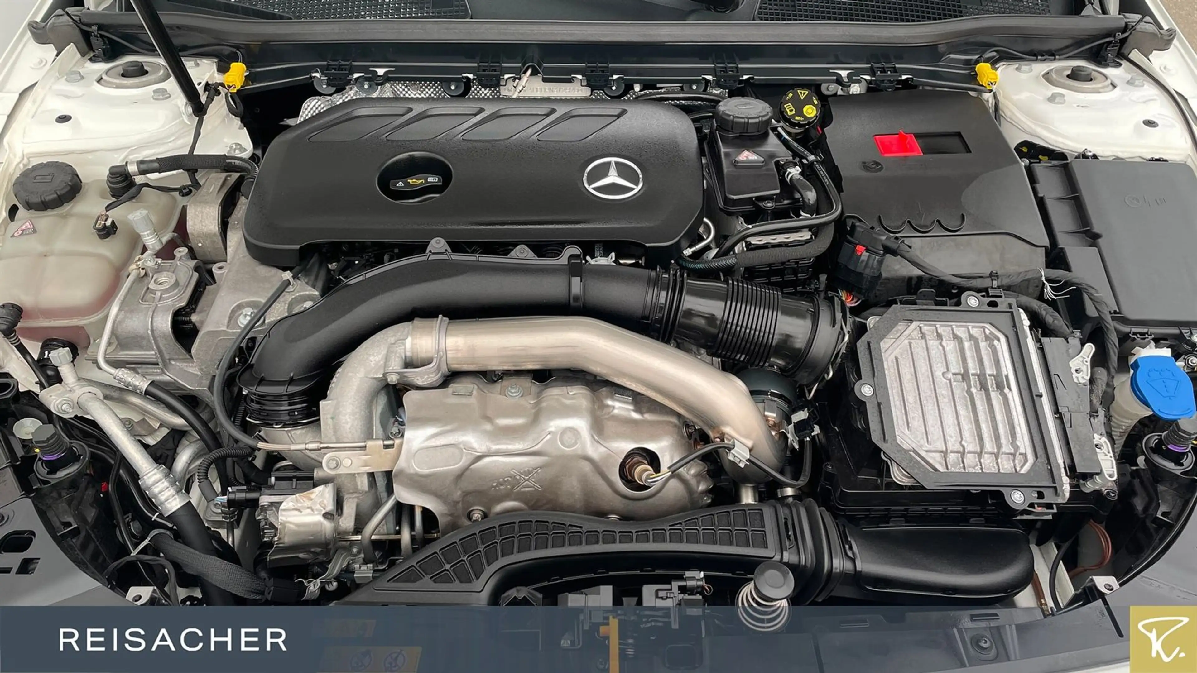 Mercedes-Benz A 250 A250 4Matic AMG-Line LCPro ACC RFK LED 8fach — photo 7