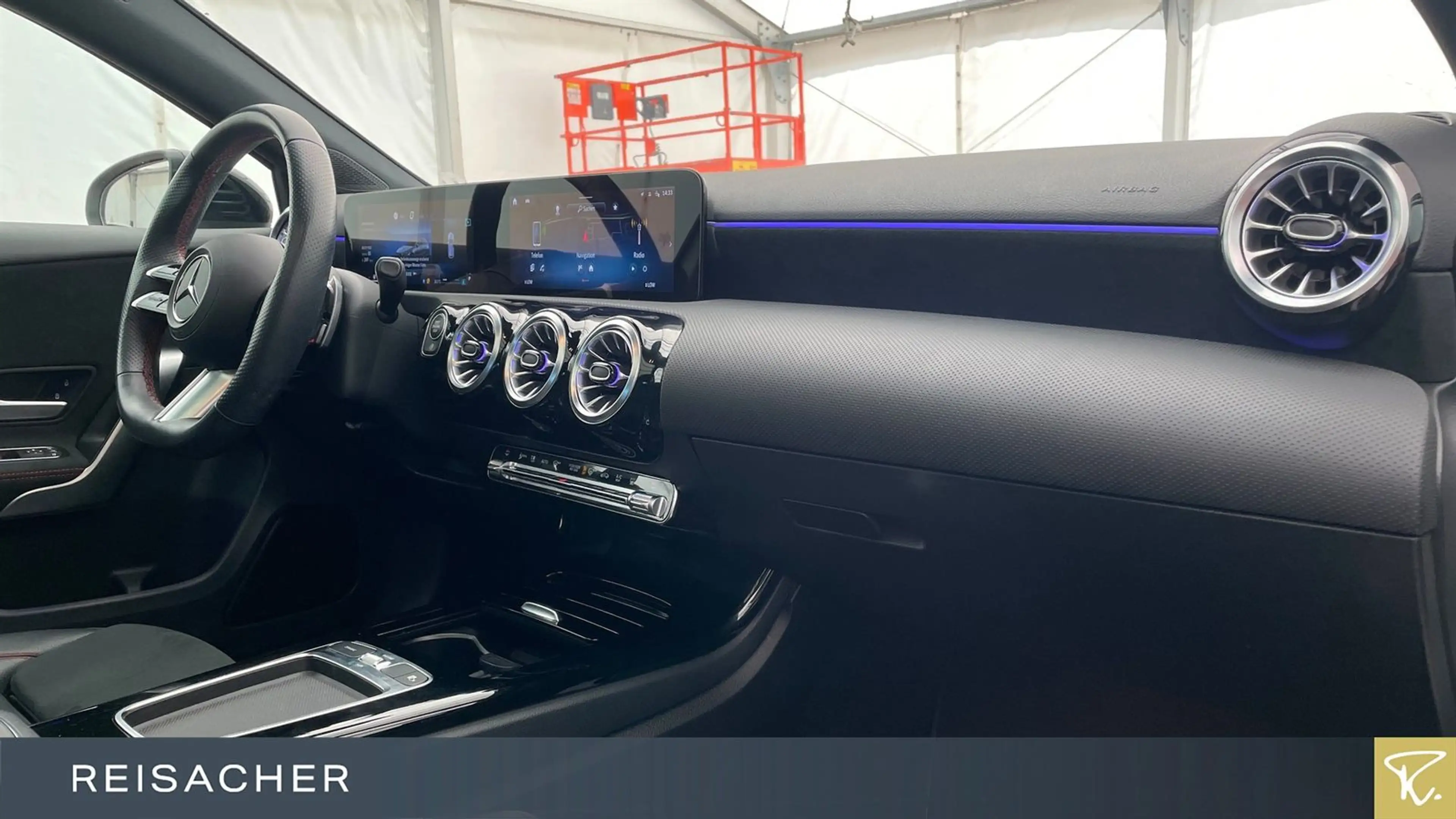 Mercedes-Benz A 250 A250 4Matic AMG-Line LCPro ACC RFK LED 8fach — photo 14