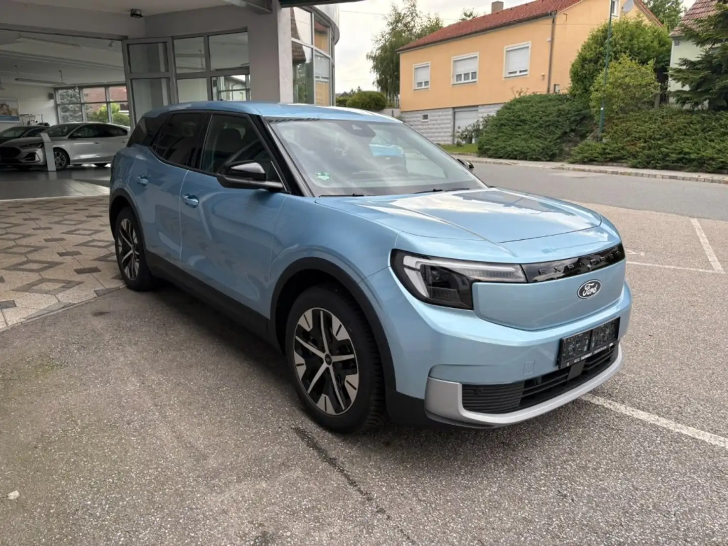 Ford Explorer Extended Range 77 kWh Blau - 2