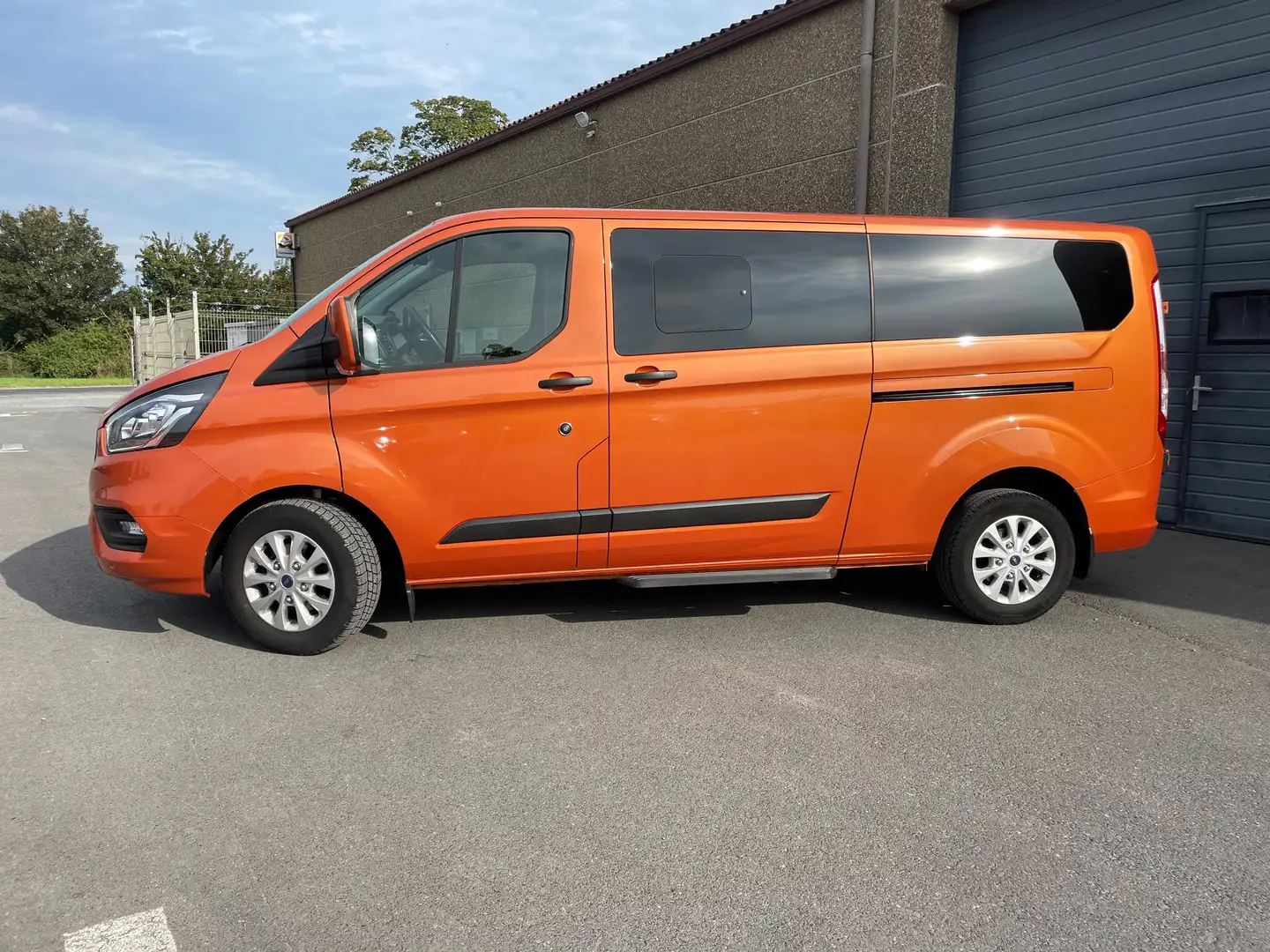 Ford Transit Custom 2.0 Portocaliu - 2