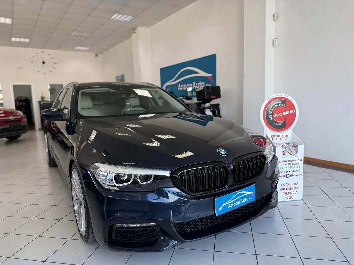 BMW 520 Serie 5 2017 Touring 520d Bleu - 1