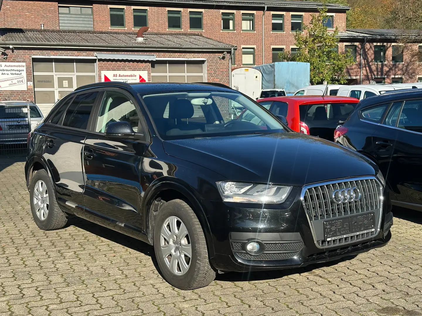 Audi Q3 2.0 TDI S-tronic quattro+NAVI+LEDER+KLIMA+PDC+SHZ Schwarz - 2