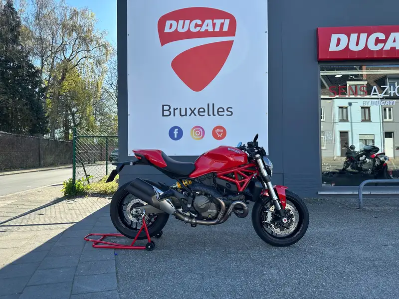 Ducati Monster 821 - foto 2