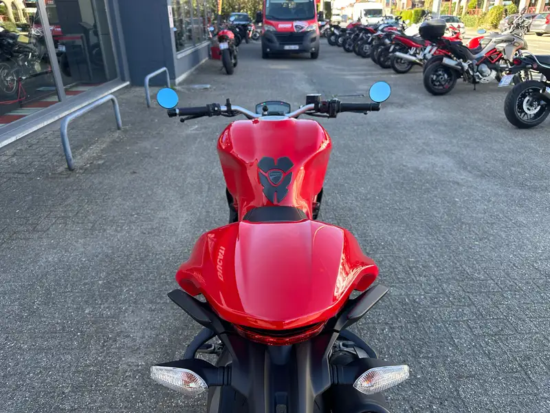 Ducati Monster 821 - foto 5
