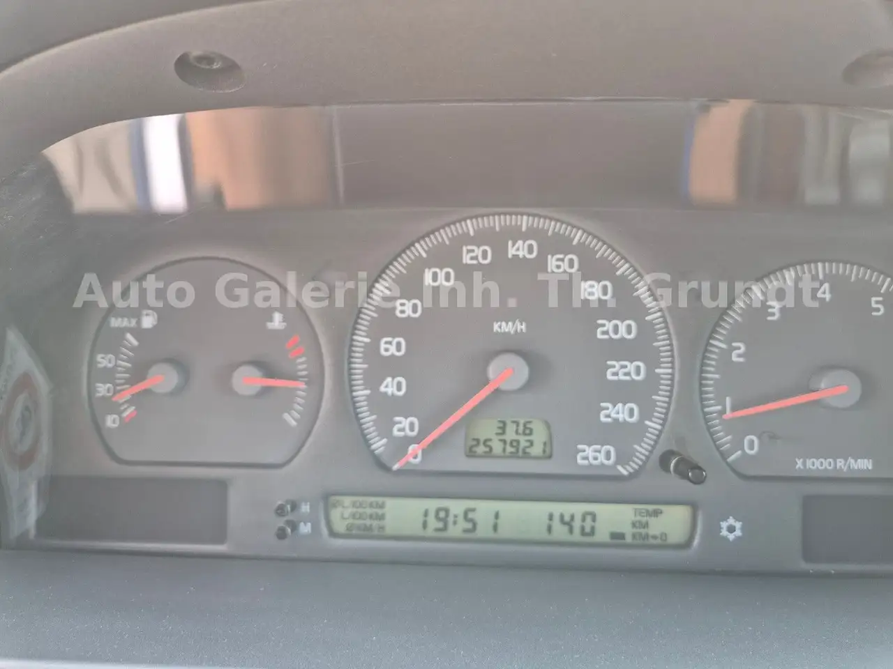 Volvo C70 C 70 Cabrio 2.4 T Comfort 1. Hand, foto 12
