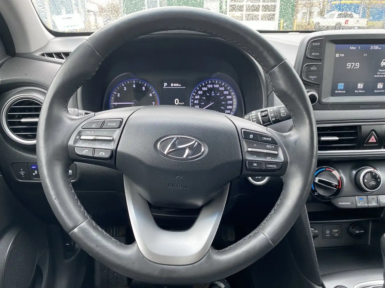 Hyundai KONA снимка Hyundai KONA